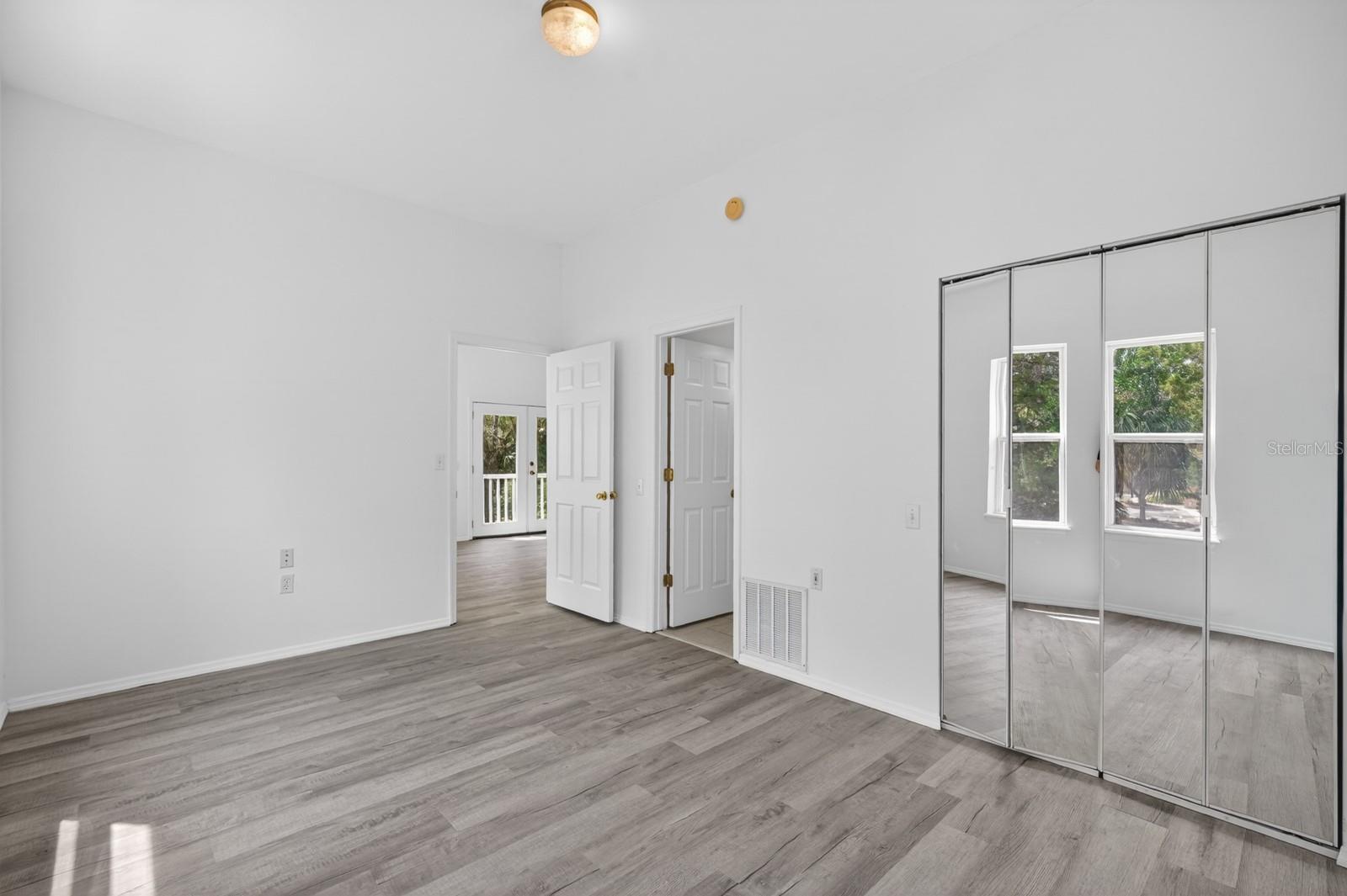 5300 N OCEAN SHORE BLVD, PALM COAST, FL, 32137