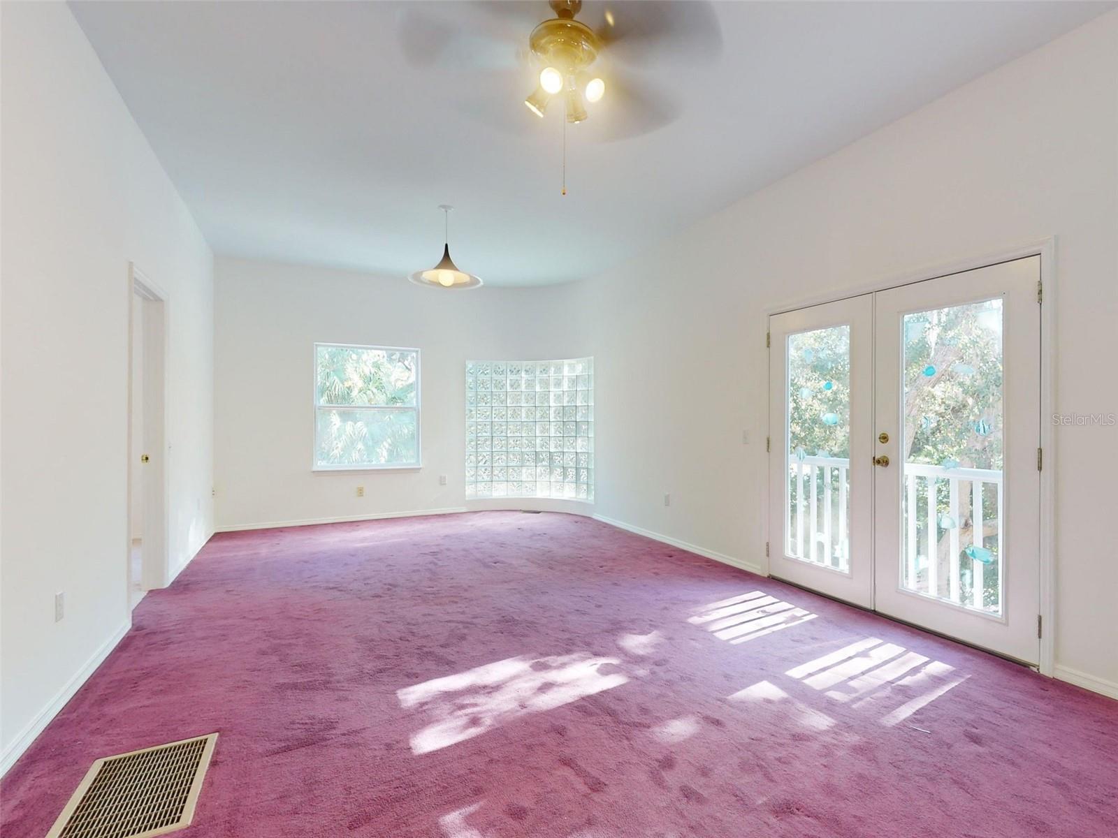 5300 N OCEAN SHORE BLVD, PALM COAST, FL, 32137