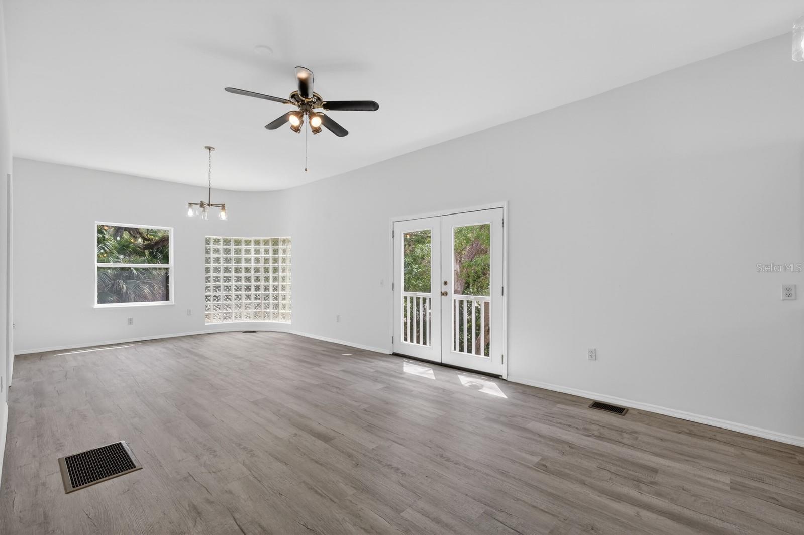 5300 N OCEAN SHORE BLVD, PALM COAST, FL, 32137