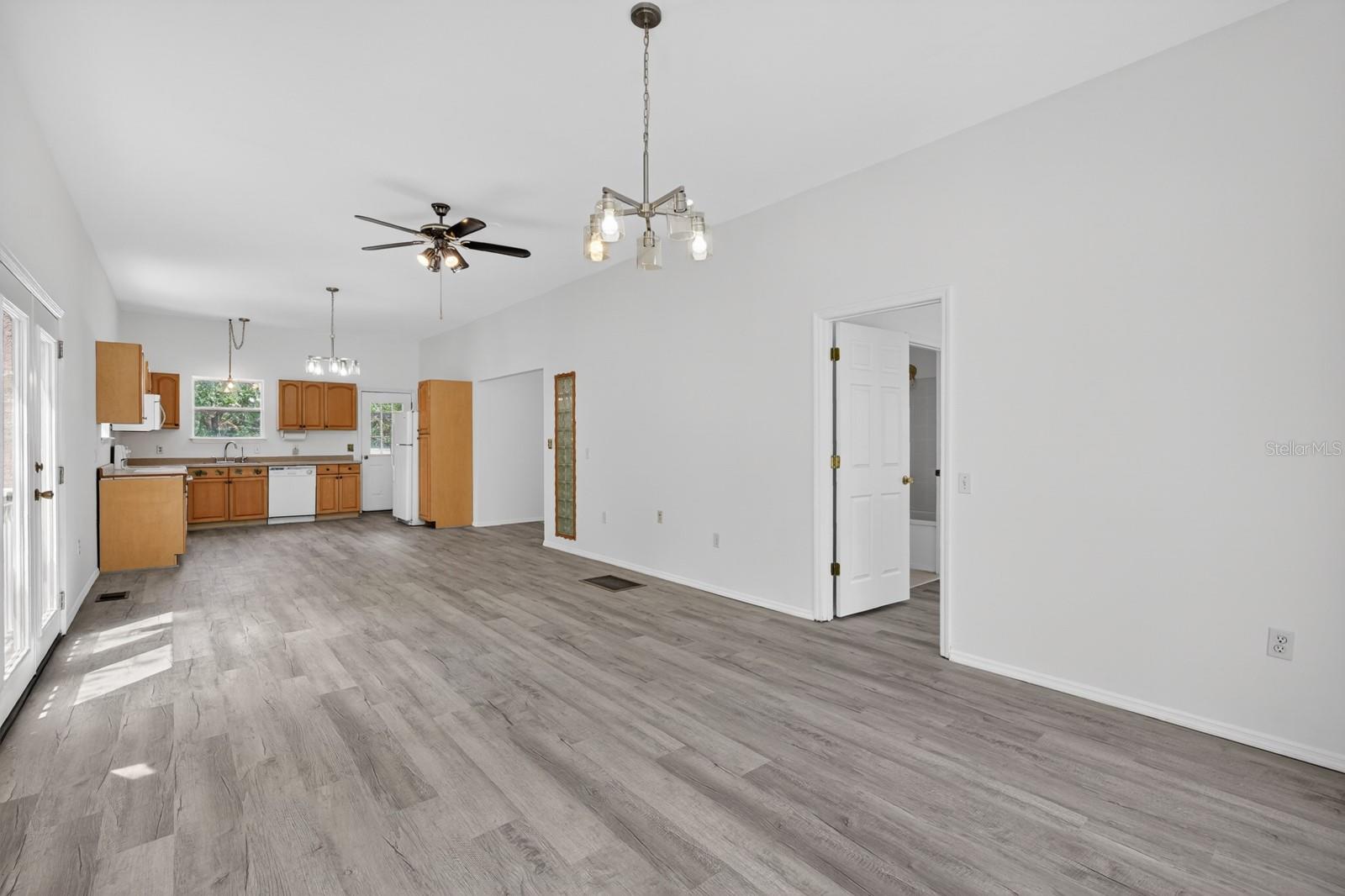5300 N OCEAN SHORE BLVD, PALM COAST, FL, 32137