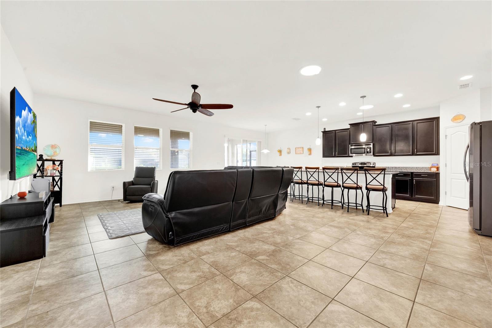 3258 SPICER AVE, GRAND ISLAND, FL, 32735