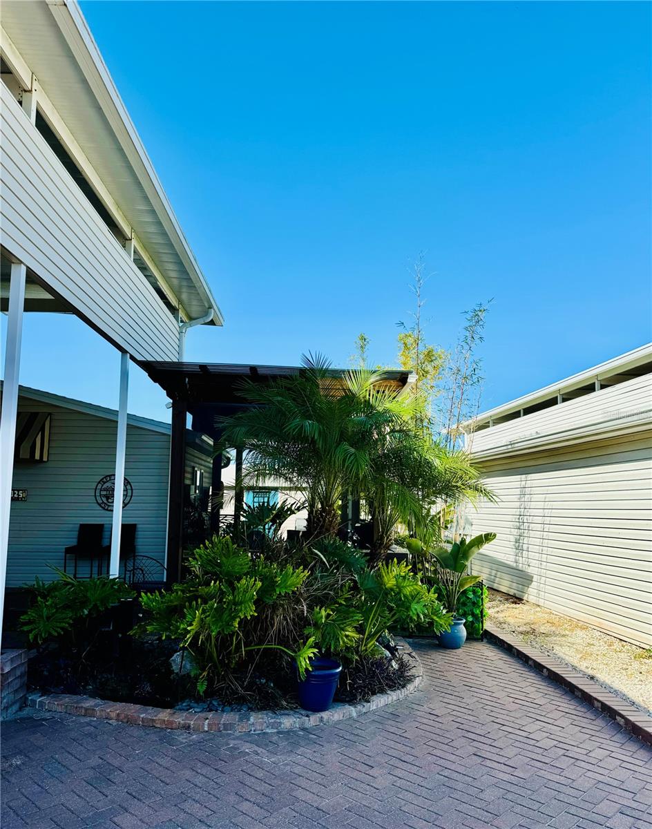 2025 ST GEORGE DR, DAVENPORT, FL, 33837