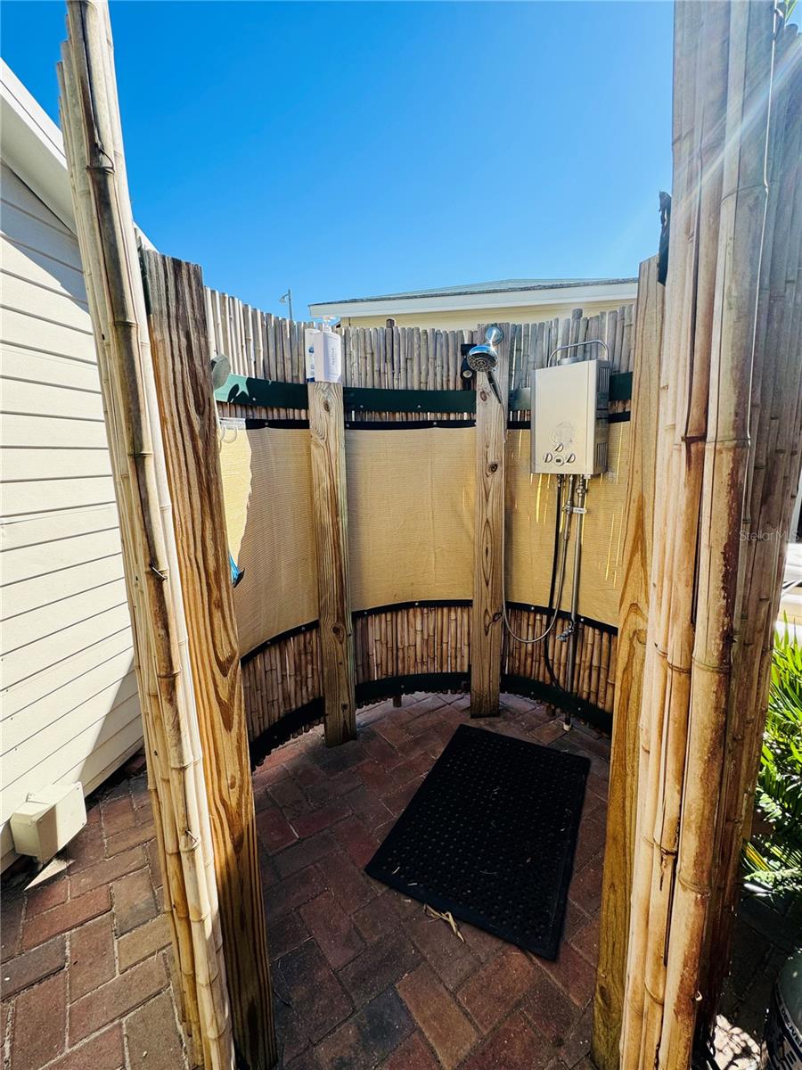2025 ST GEORGE DR, DAVENPORT, FL, 33837