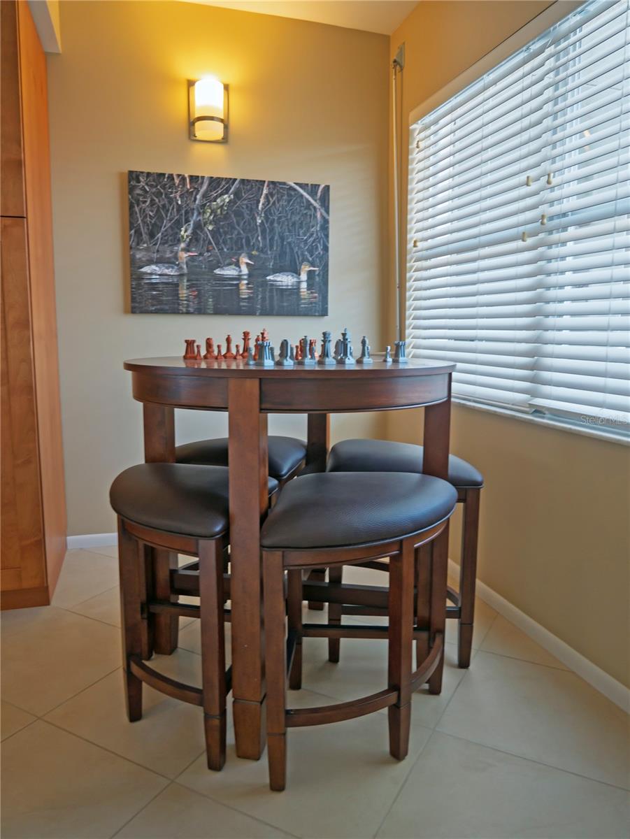 6060 SHORE BLVD S #805, GULFPORT, FL, 33707