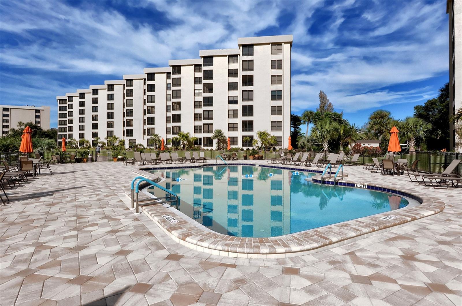 5760 MIDNIGHT PASS RD #307D, SARASOTA, FL, 34242