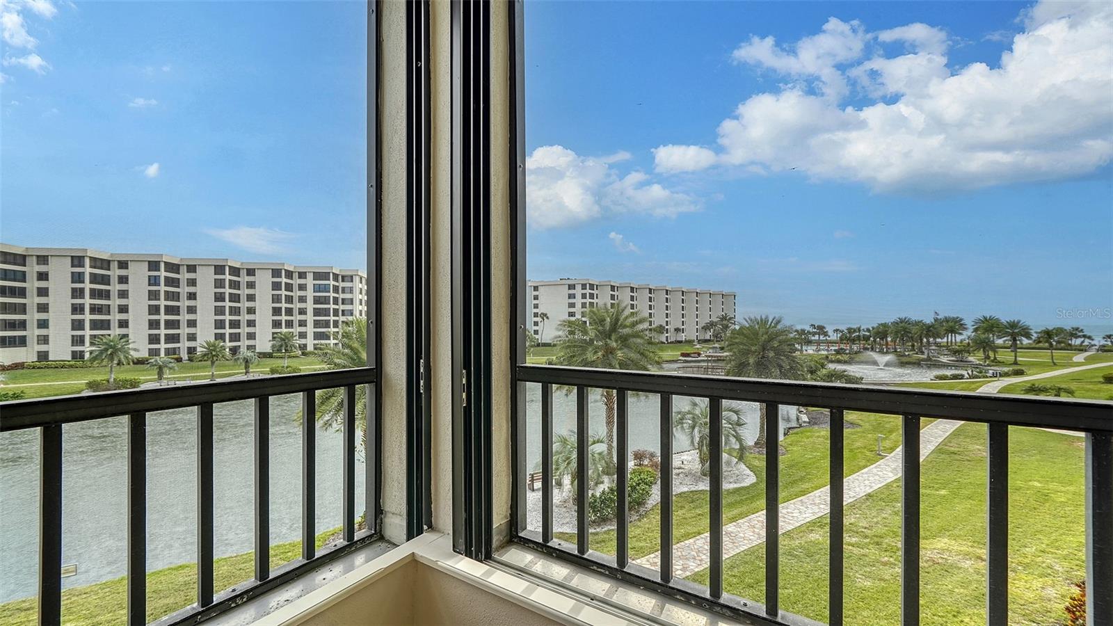 5760 MIDNIGHT PASS RD #307D, SARASOTA, FL, 34242