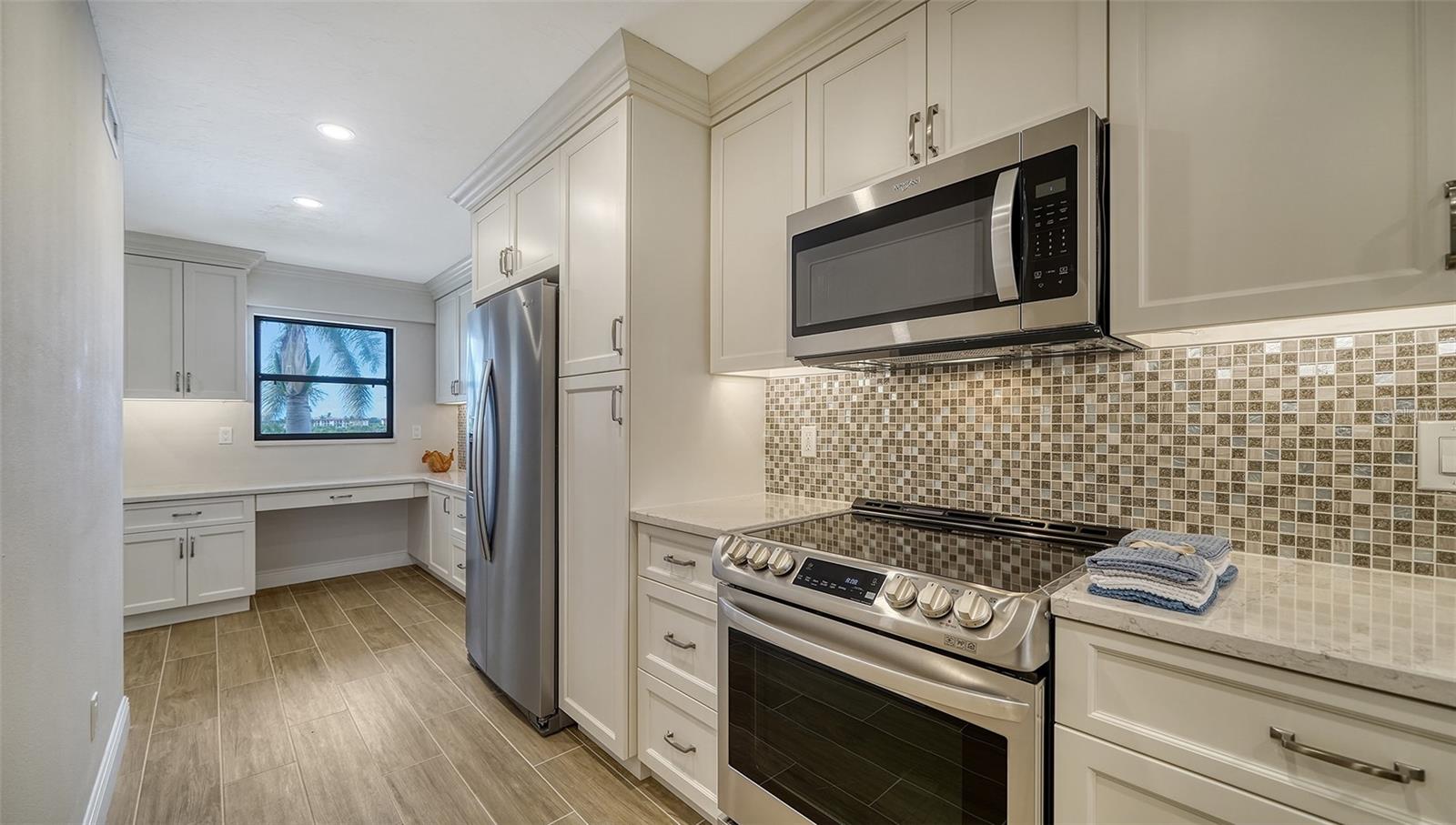 5760 MIDNIGHT PASS RD #307D, SARASOTA, FL, 34242