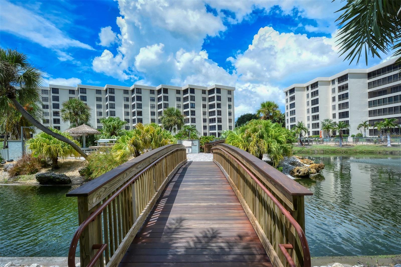 5760 MIDNIGHT PASS RD #307D, SARASOTA, FL, 34242