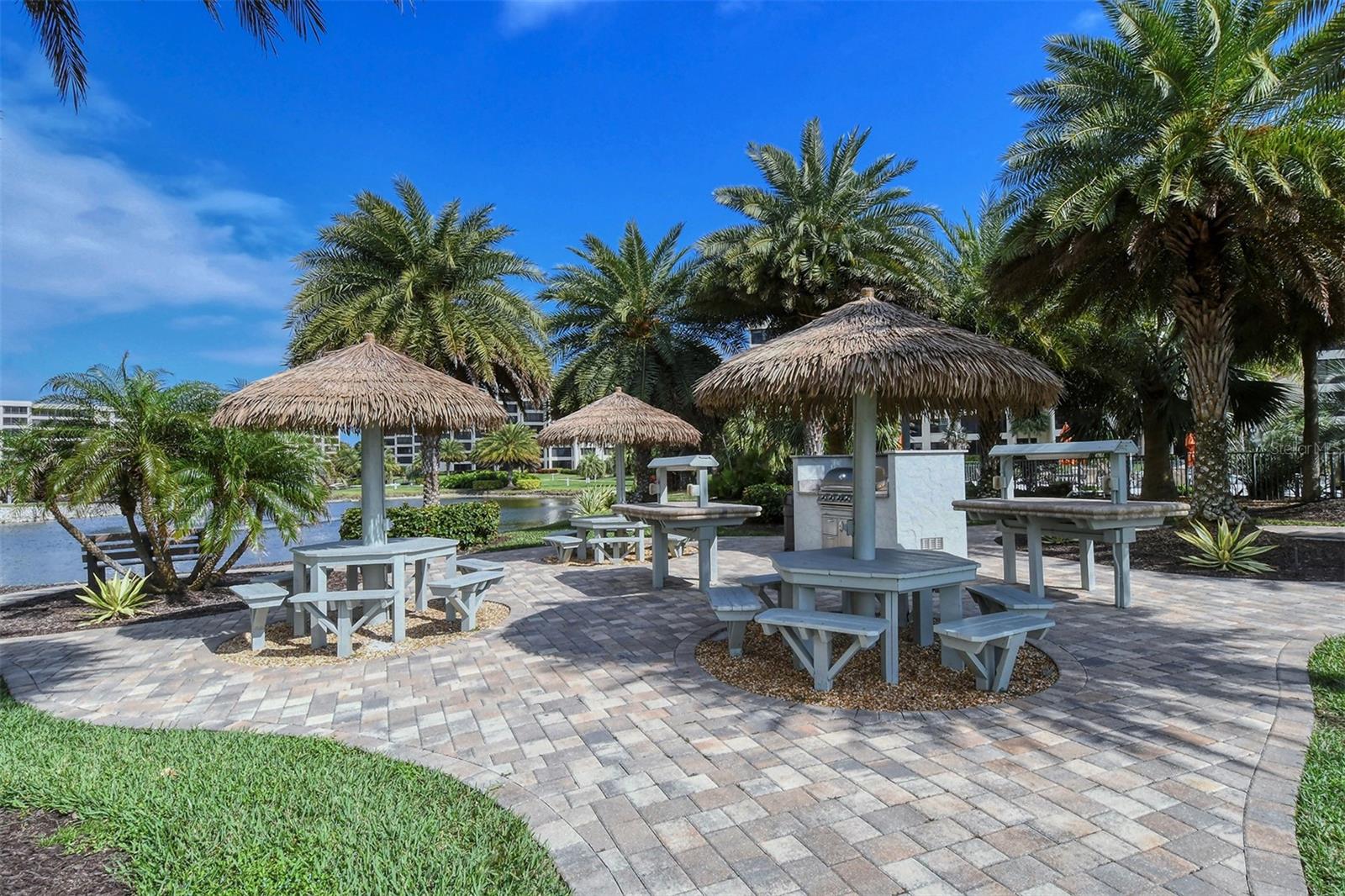 5760 MIDNIGHT PASS RD #307D, SARASOTA, FL, 34242