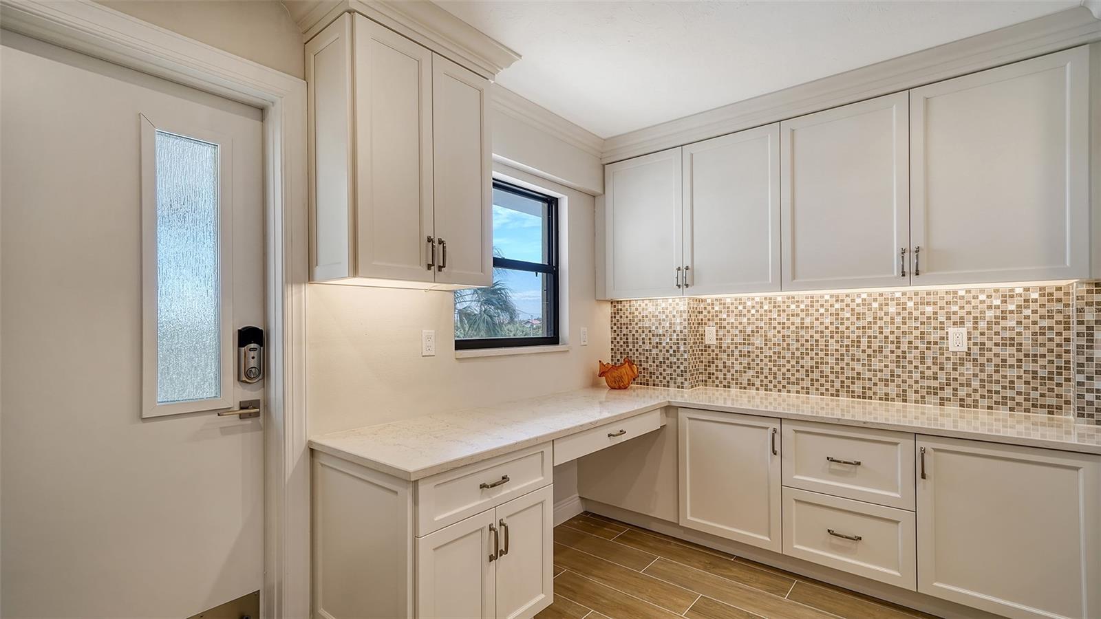 5760 MIDNIGHT PASS RD #307D, SARASOTA, FL, 34242