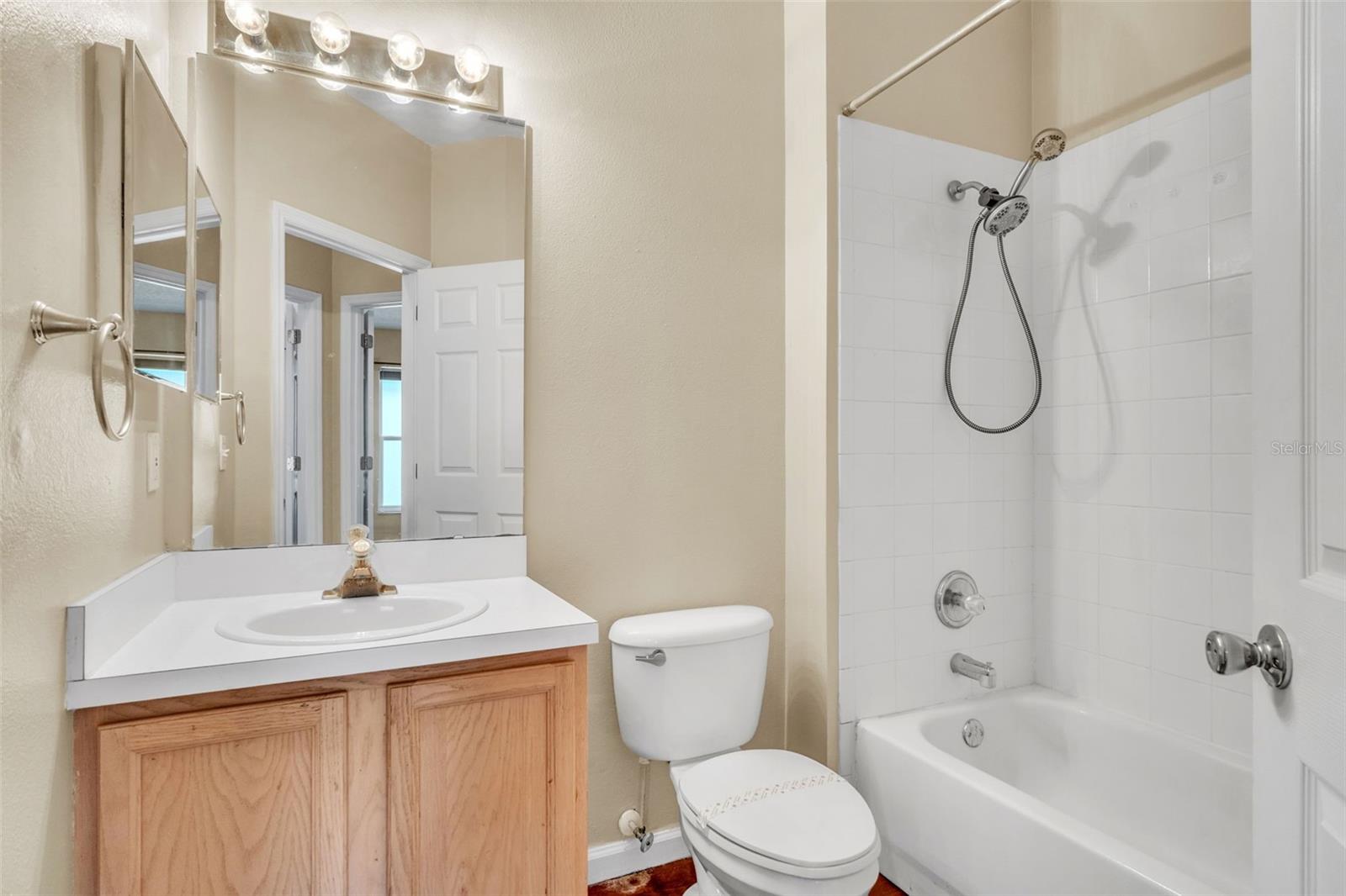 6621 BOUGANVILLEA CRESCENT DR, ORLANDO, FL, 32809