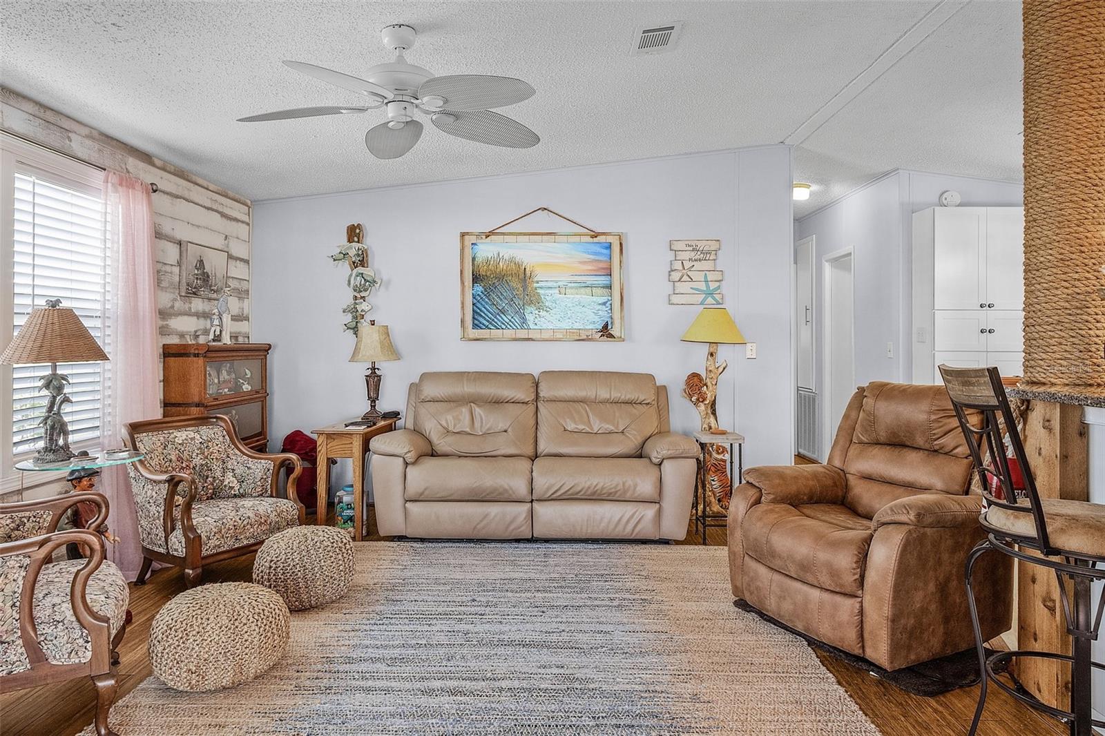 9092 FLAMINGO CIR, NORTH FORT MYERS, FL, 33903