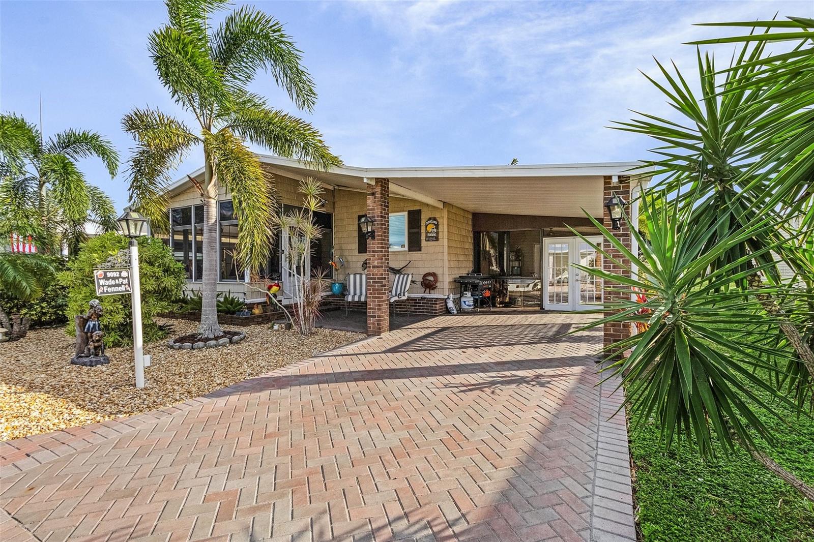 9092 FLAMINGO CIR, NORTH FORT MYERS, FL, 33903