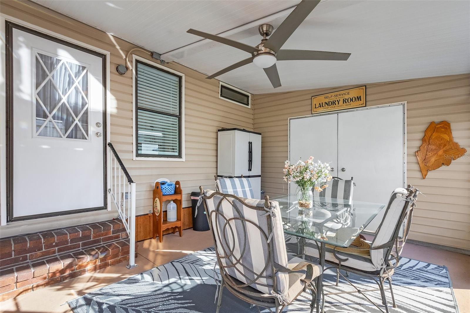9092 FLAMINGO CIR, NORTH FORT MYERS, FL, 33903