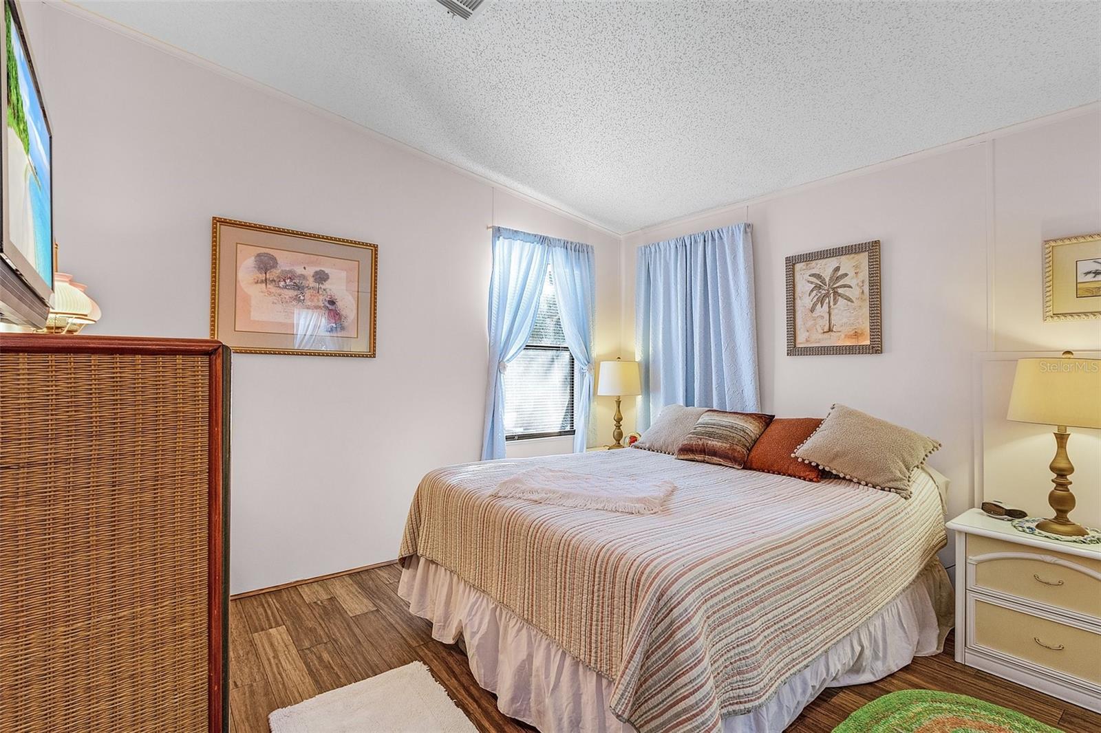 9092 FLAMINGO CIR, NORTH FORT MYERS, FL, 33903