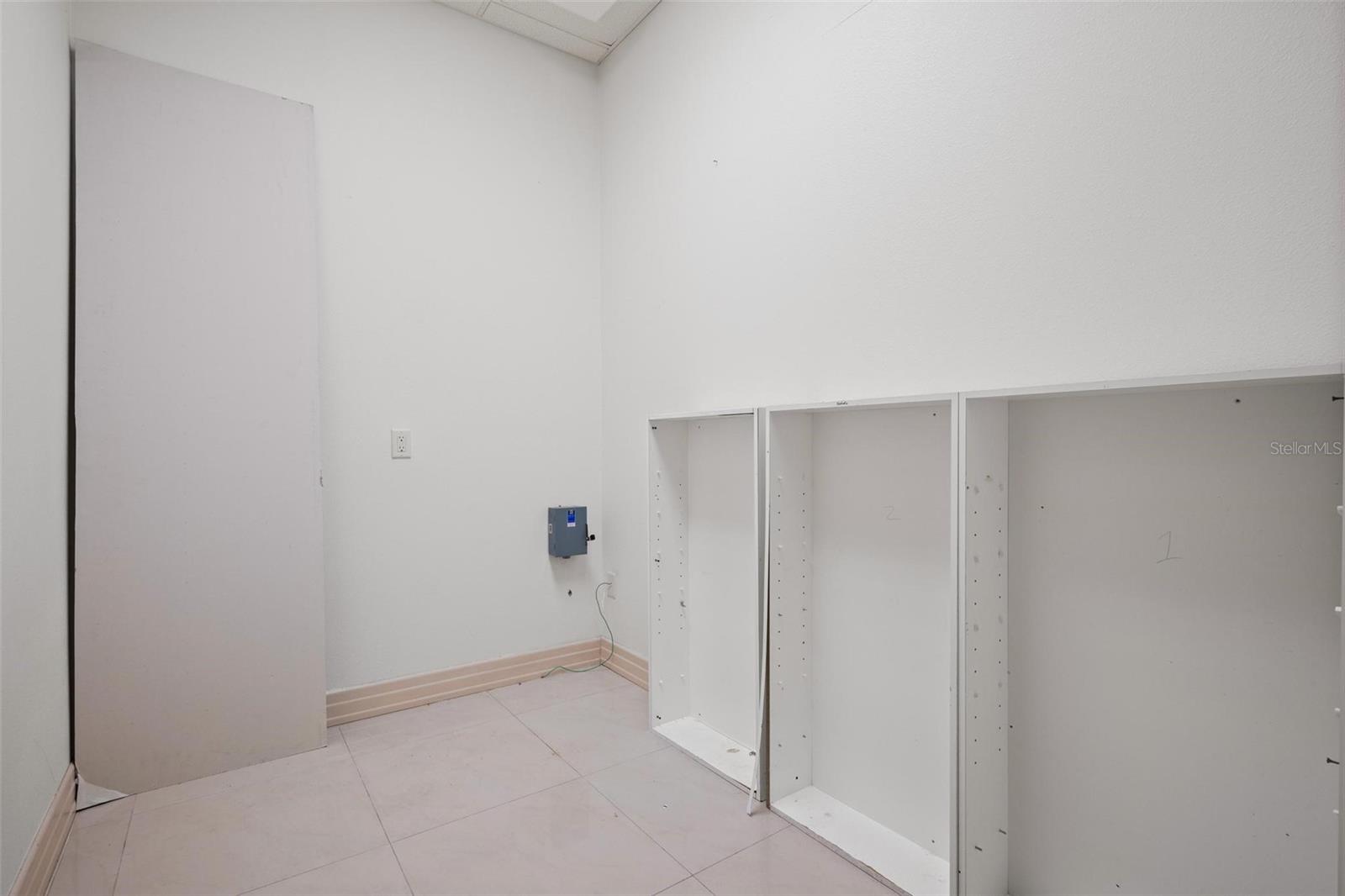 3730 TAMPA RD #3730-B, PALM HARBOR, FL, 34684