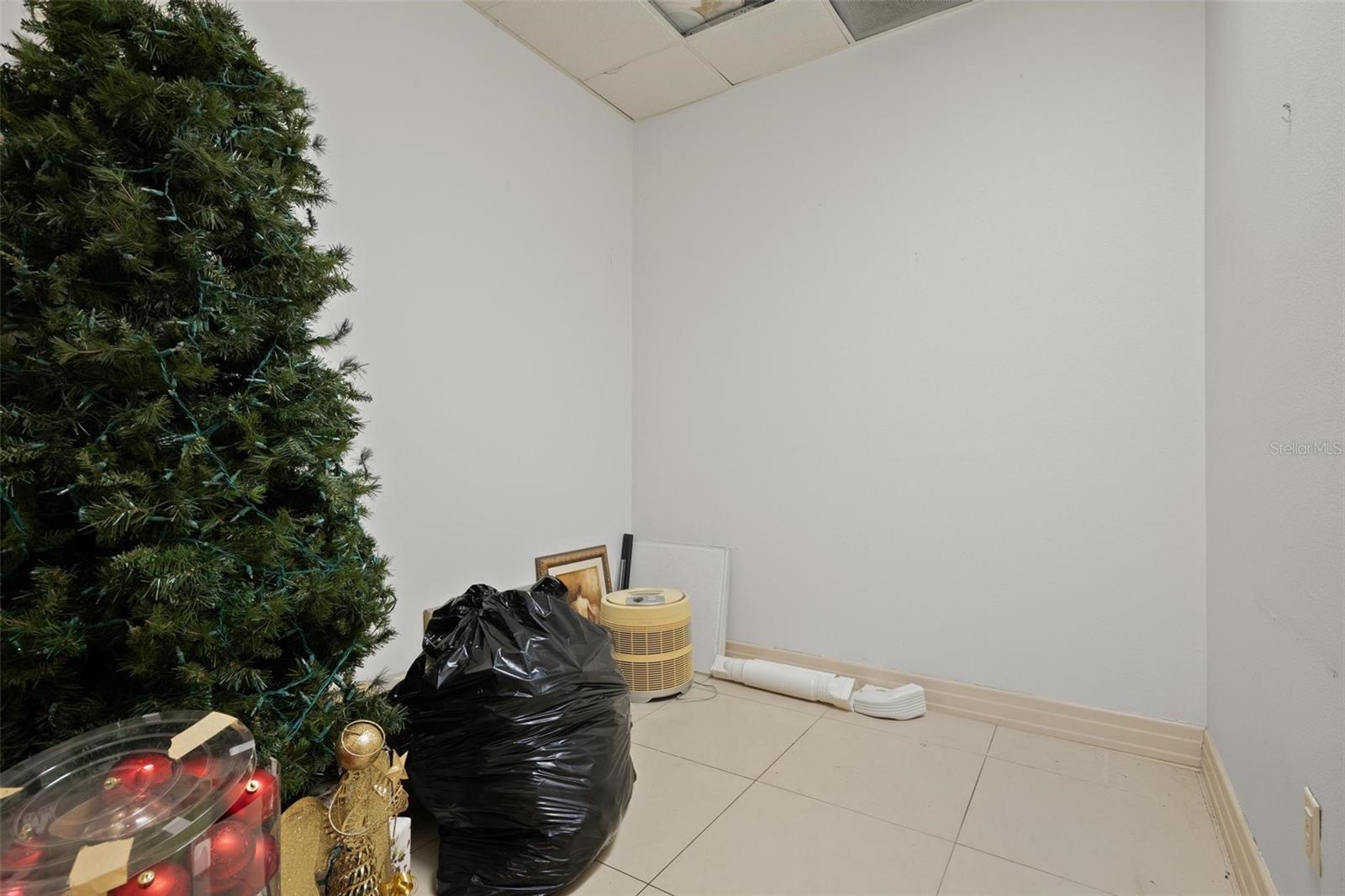 3730 TAMPA RD #3730-B, PALM HARBOR, FL, 34684