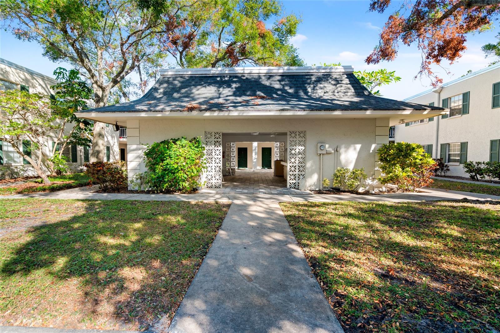4335 AEGEAN DR #240A, TAMPA, FL, 33611