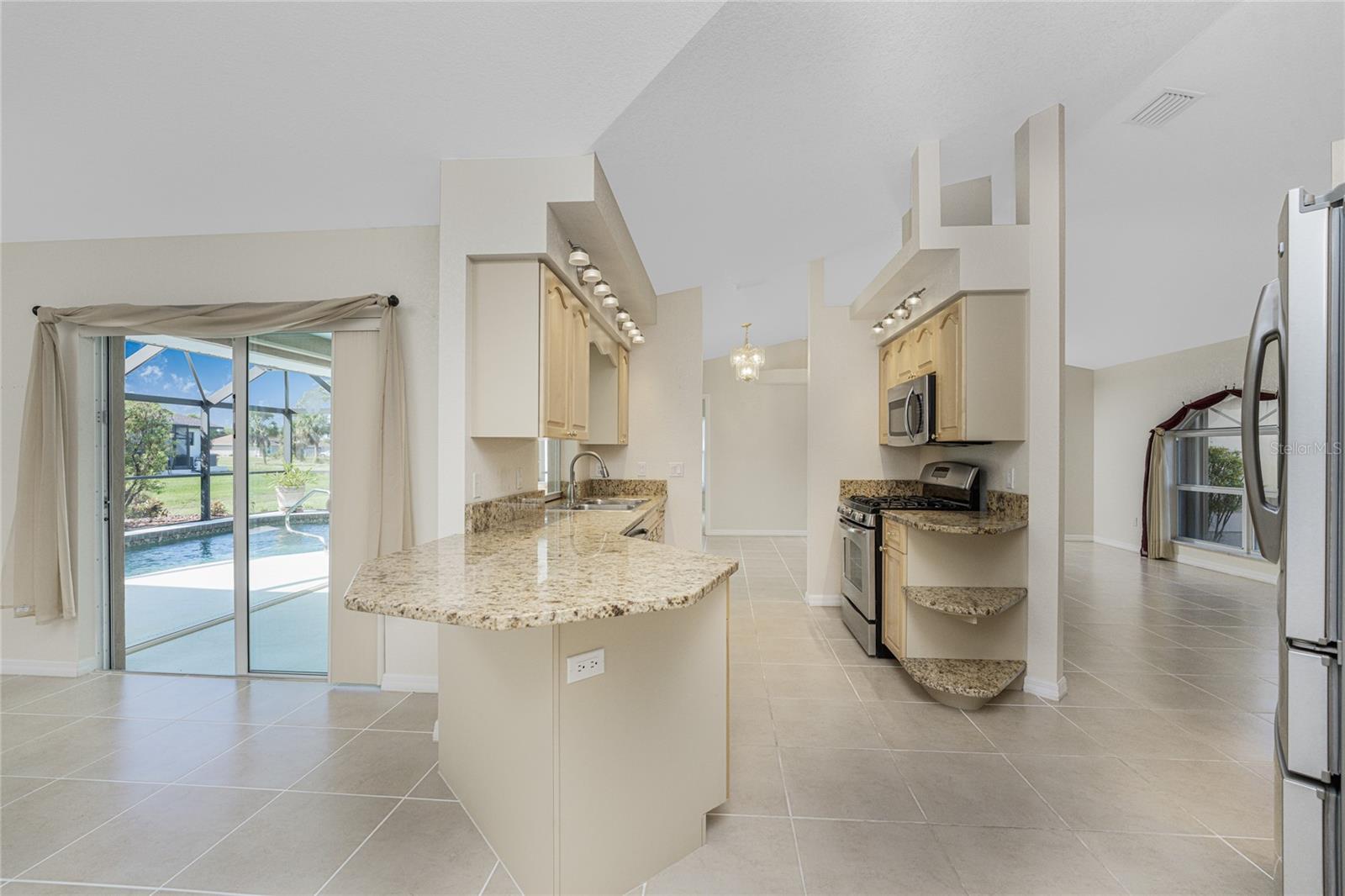 289 WHITE MARSH LN, ROTONDA WEST, FL, 33947