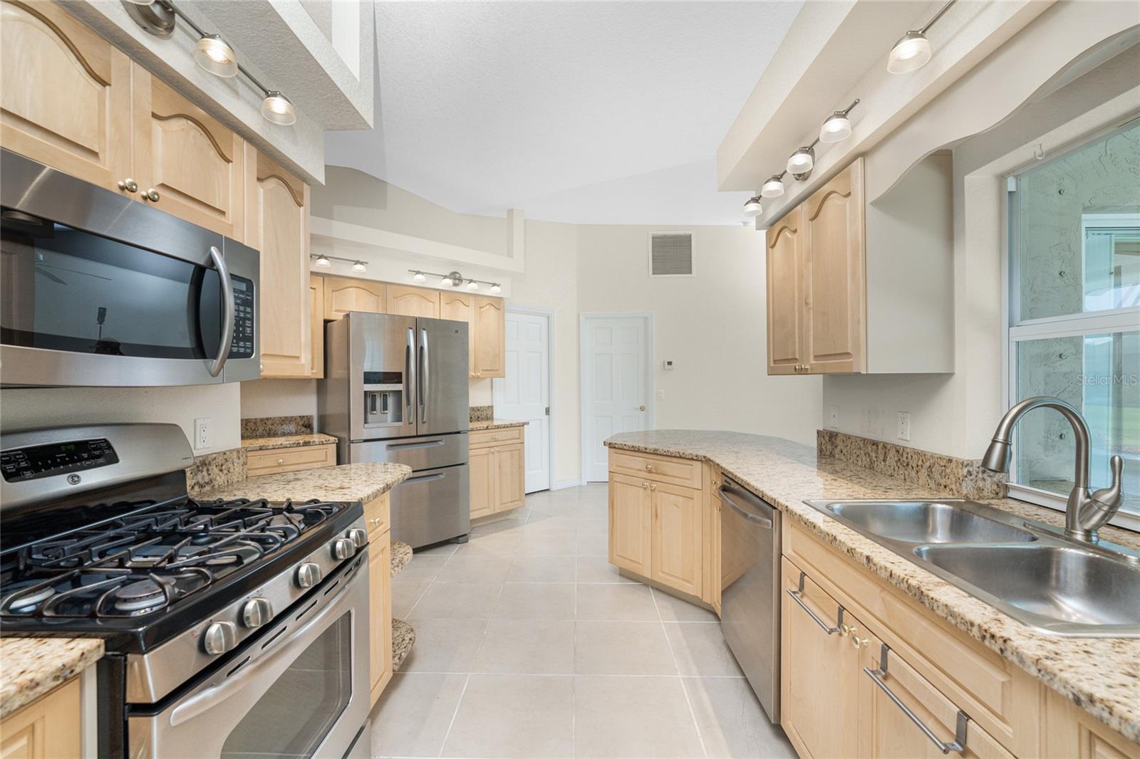 289 WHITE MARSH LN, ROTONDA WEST, FL, 33947