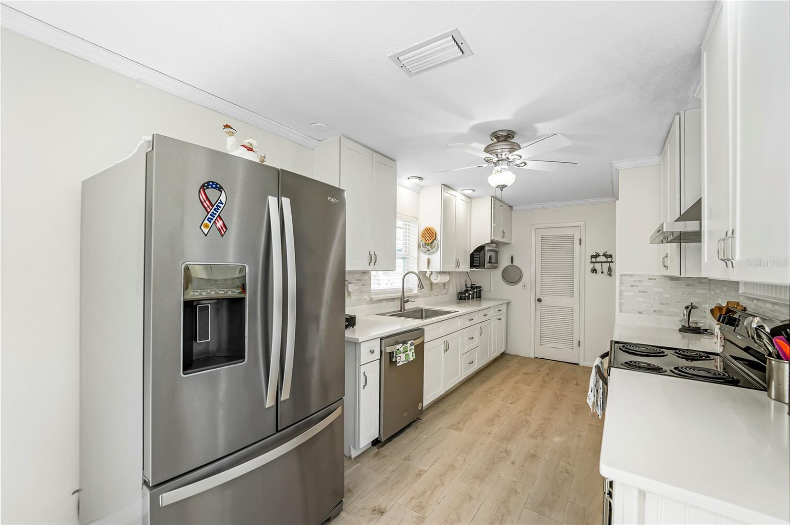 846 SE CARNIVAL AVE, PORT SAINT LUCIE, FL, 34983