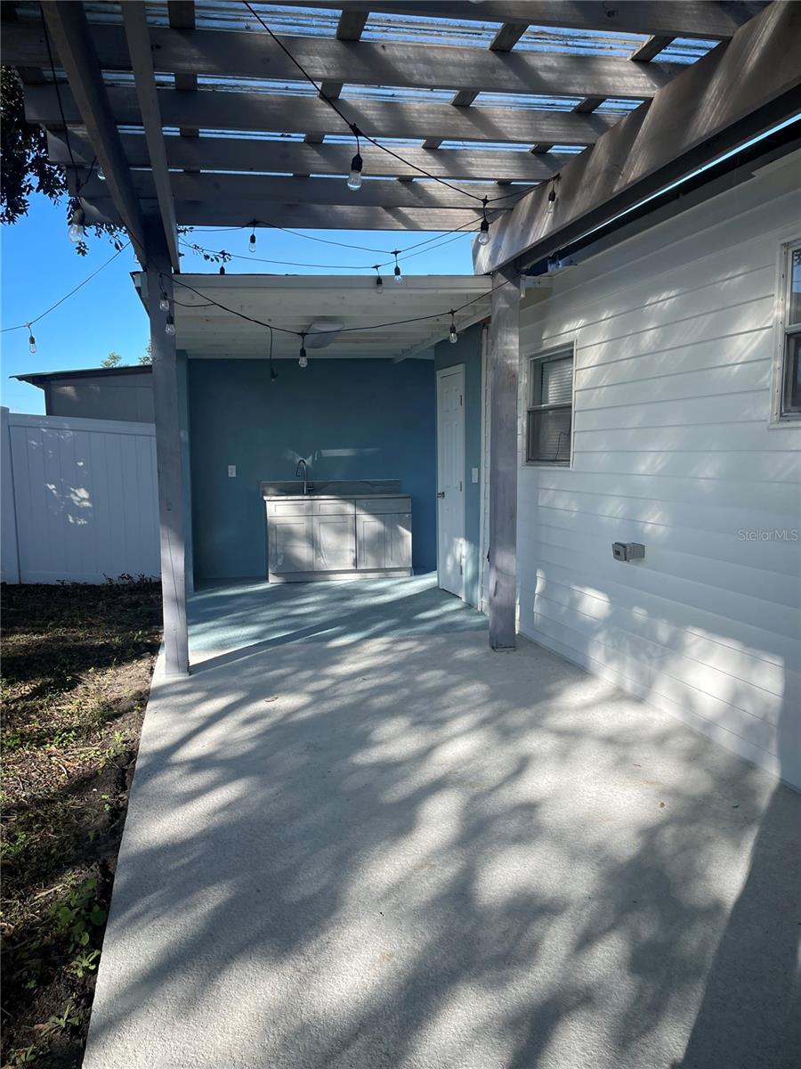 8150 CHARLIN PKWY, ORLANDO, FL, 32822