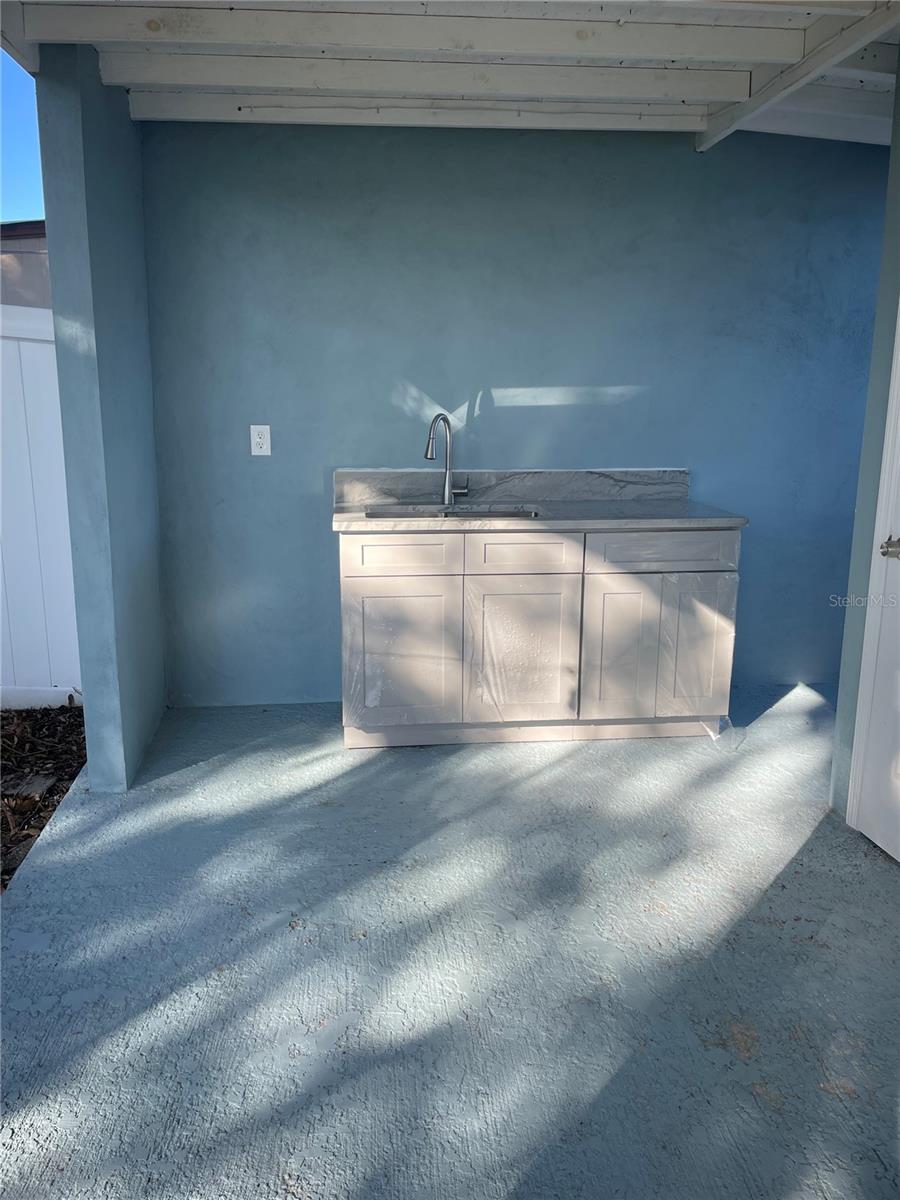 8150 CHARLIN PKWY, ORLANDO, FL, 32822