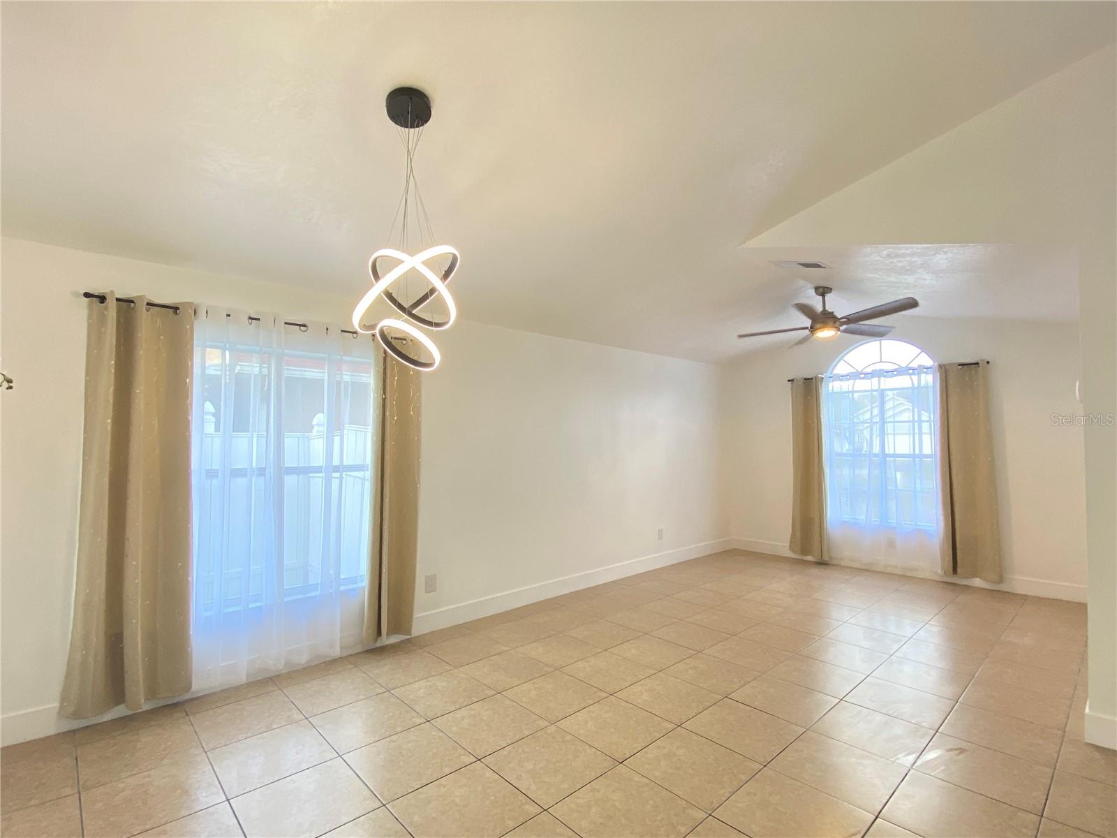 2907 DELCREST DR, ORLANDO, FL, 32817