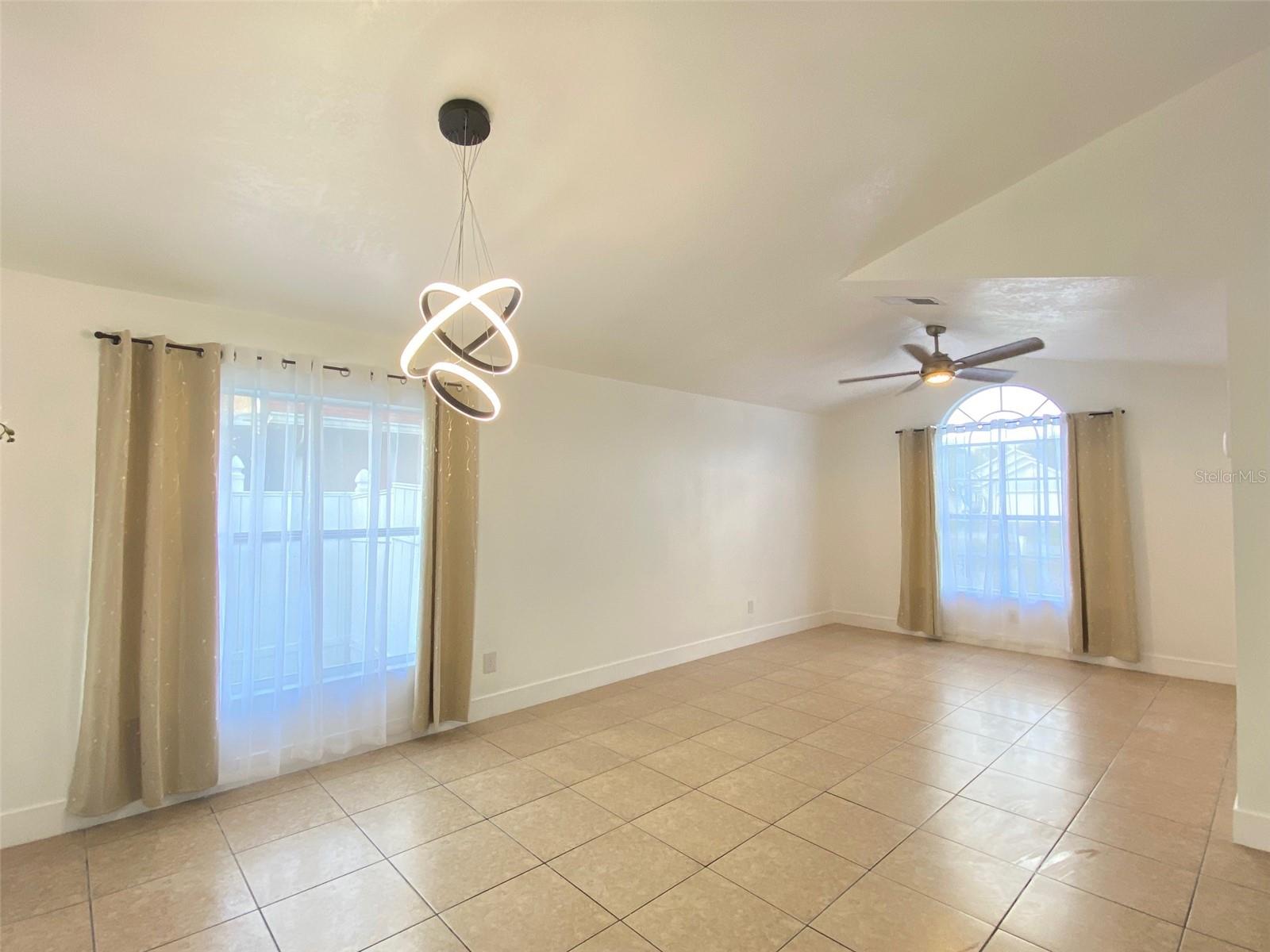 2907 DELCREST DR, ORLANDO, FL, 32817