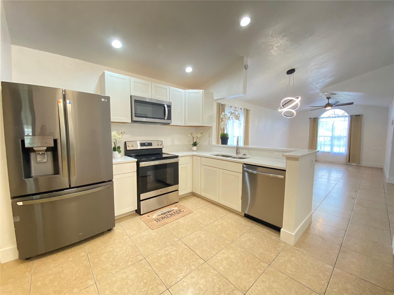 2907 DELCREST DR, ORLANDO, FL, 32817