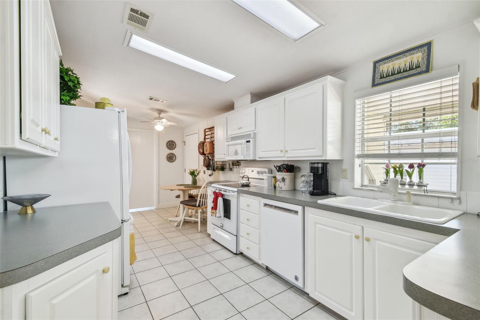 619 PELICAN DR S, OLDSMAR, FL, 34677
