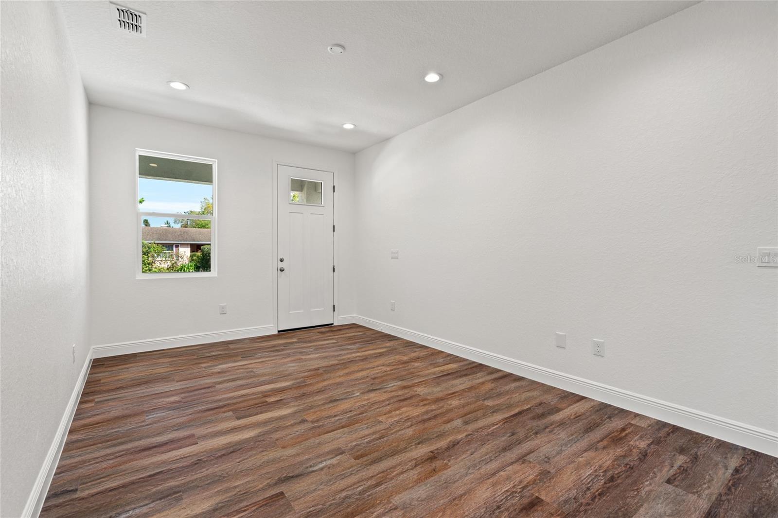 2503 E 19TH AVE, TAMPA, FL, 33605