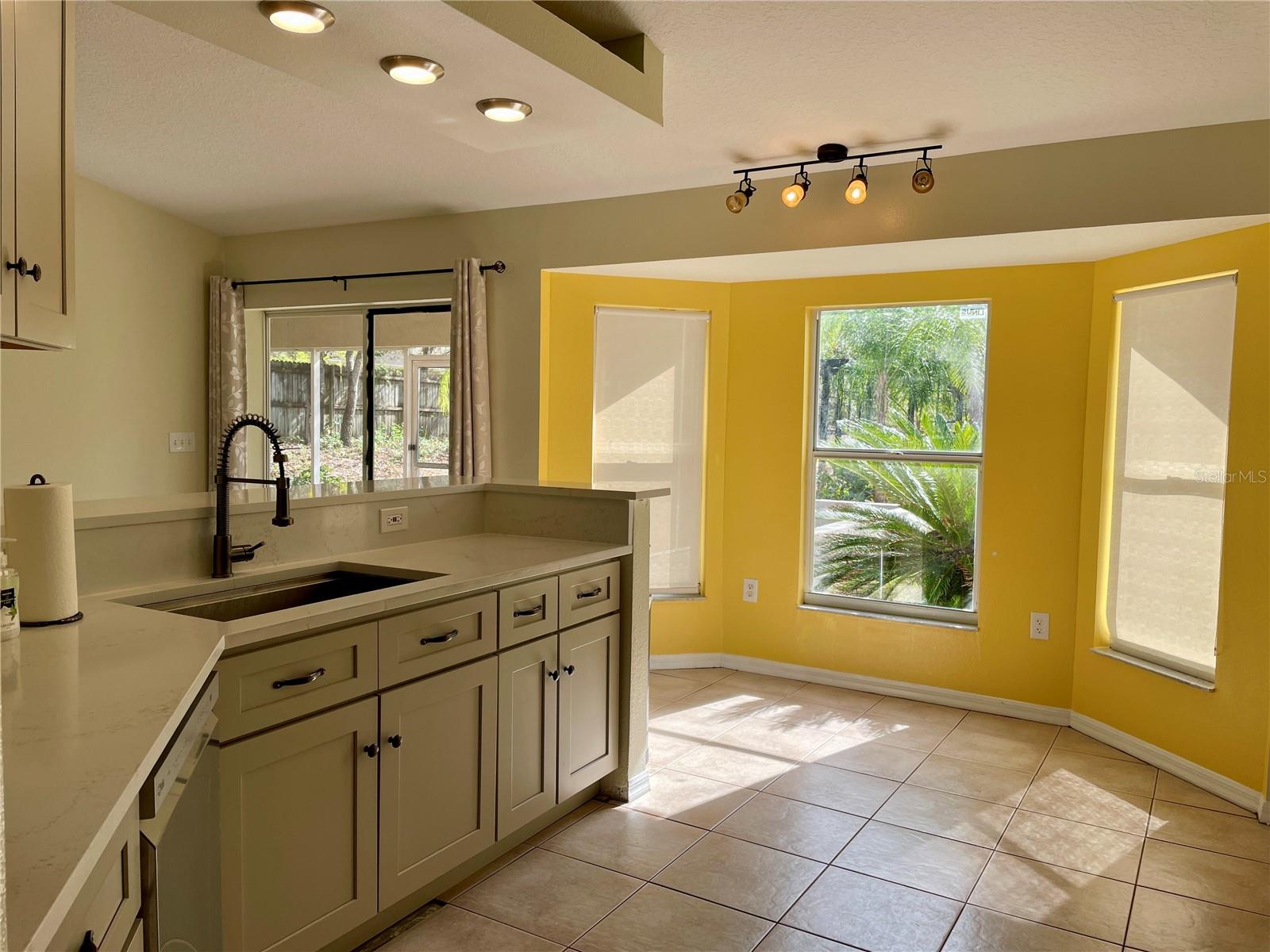 10448 CANARY AVE, WEEKI WACHEE, FL, 34613