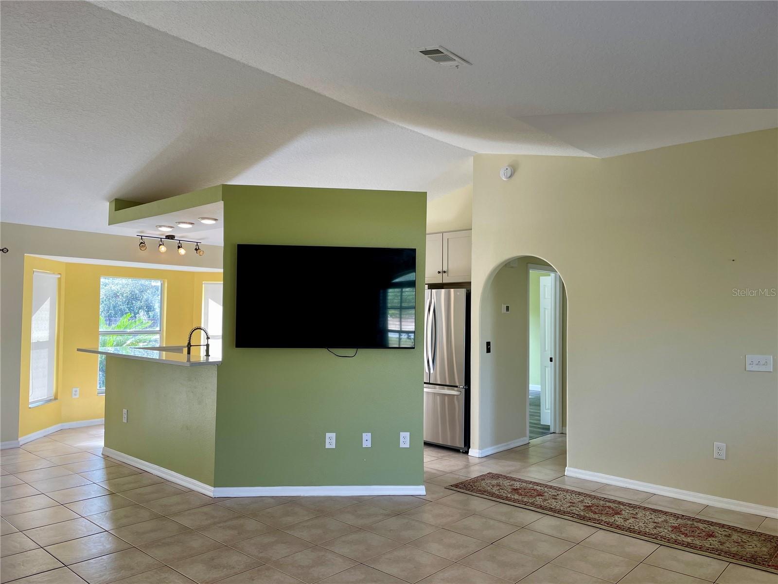 10448 CANARY AVE, WEEKI WACHEE, FL, 34613