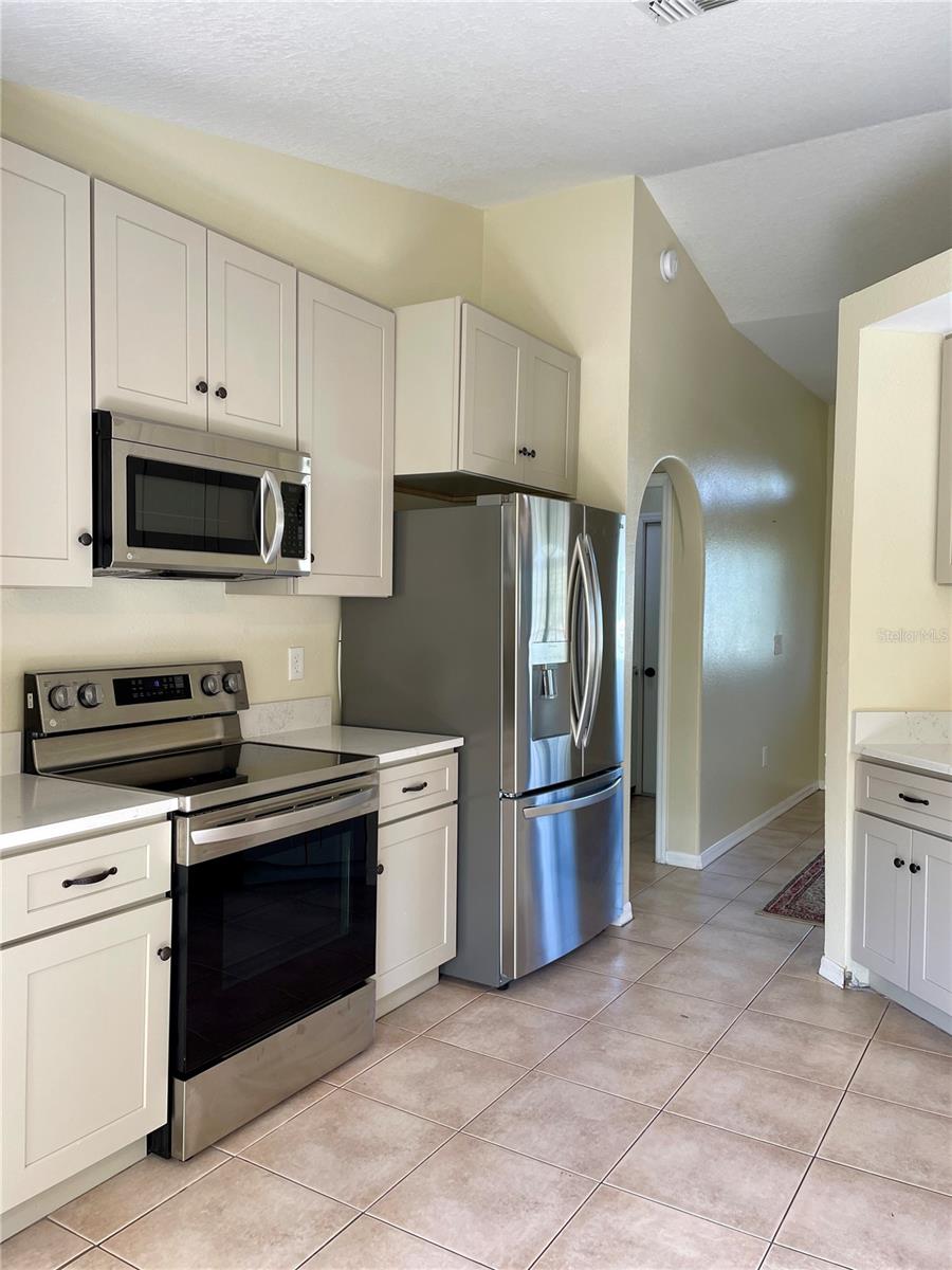 10448 CANARY AVE, WEEKI WACHEE, FL, 34613