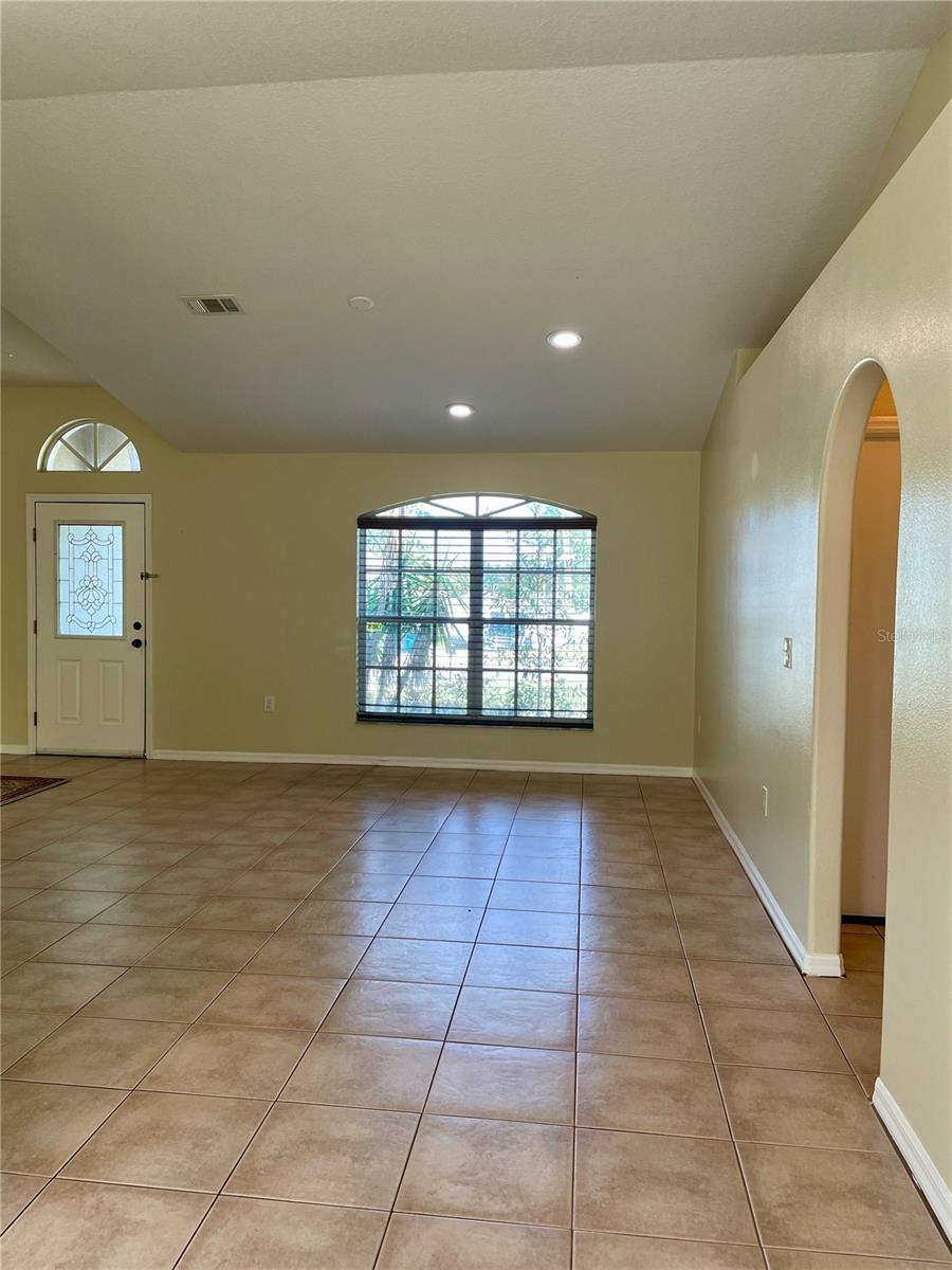 10448 CANARY AVE, WEEKI WACHEE, FL, 34613