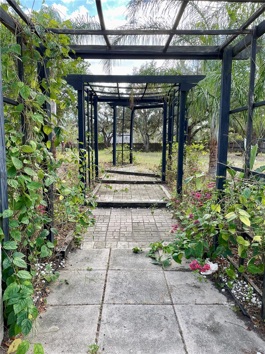 10448 CANARY AVE, WEEKI WACHEE, FL, 34613