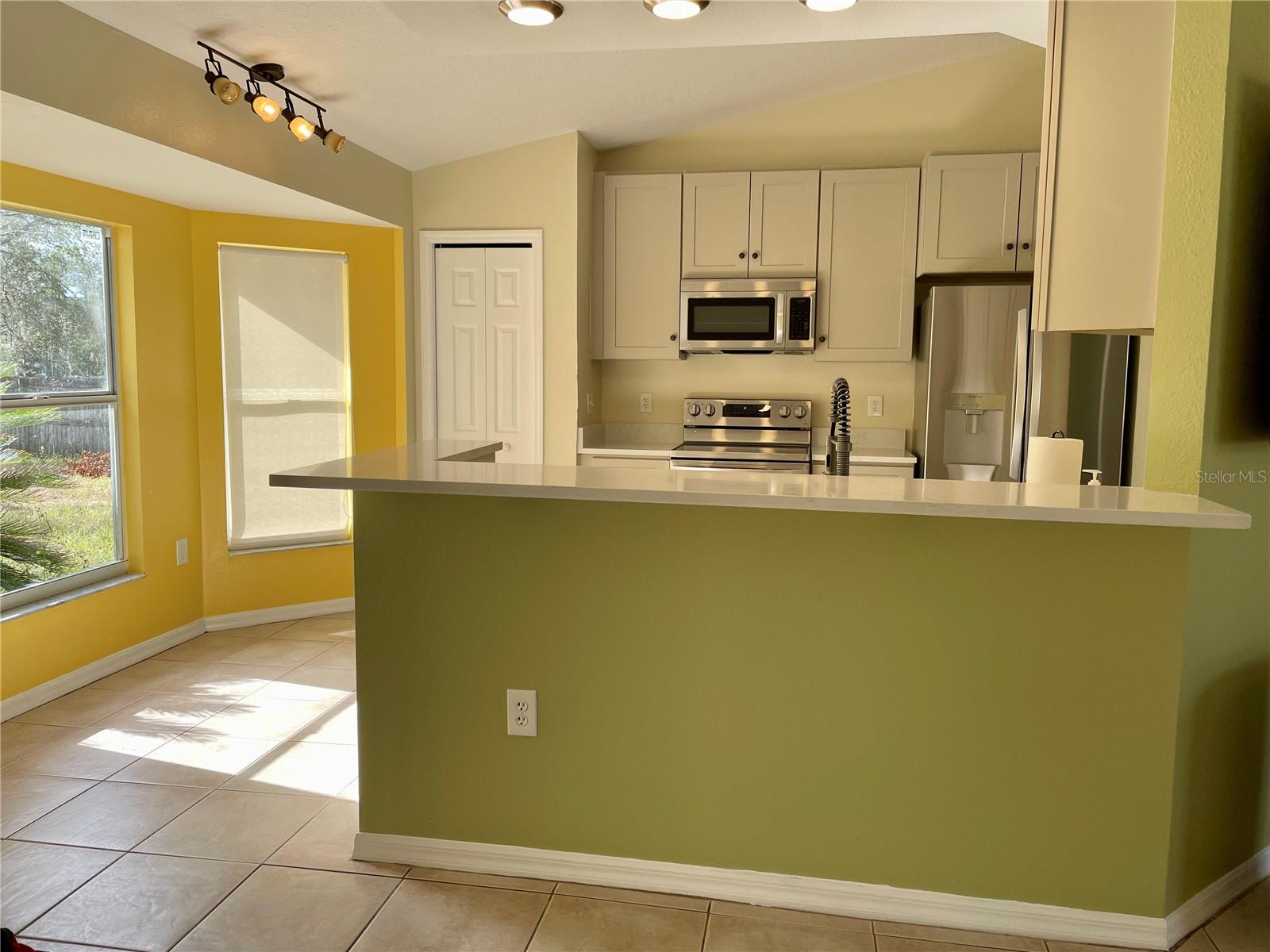 10448 CANARY AVE, WEEKI WACHEE, FL, 34613