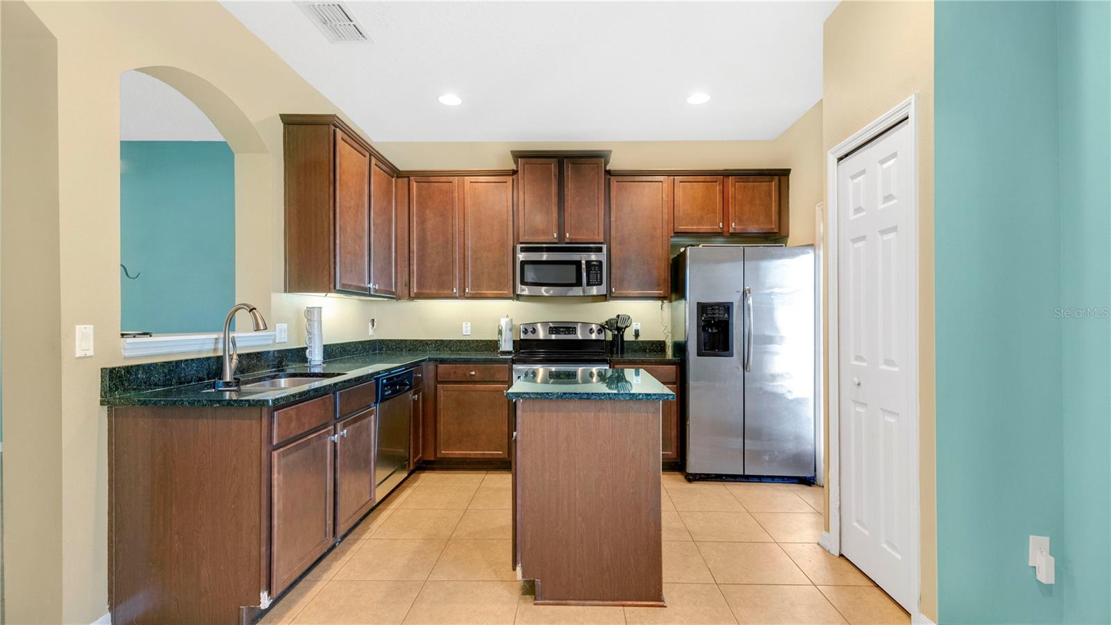 514 RAINBOW SPRINGS LOOP, GROVELAND, FL, 34736