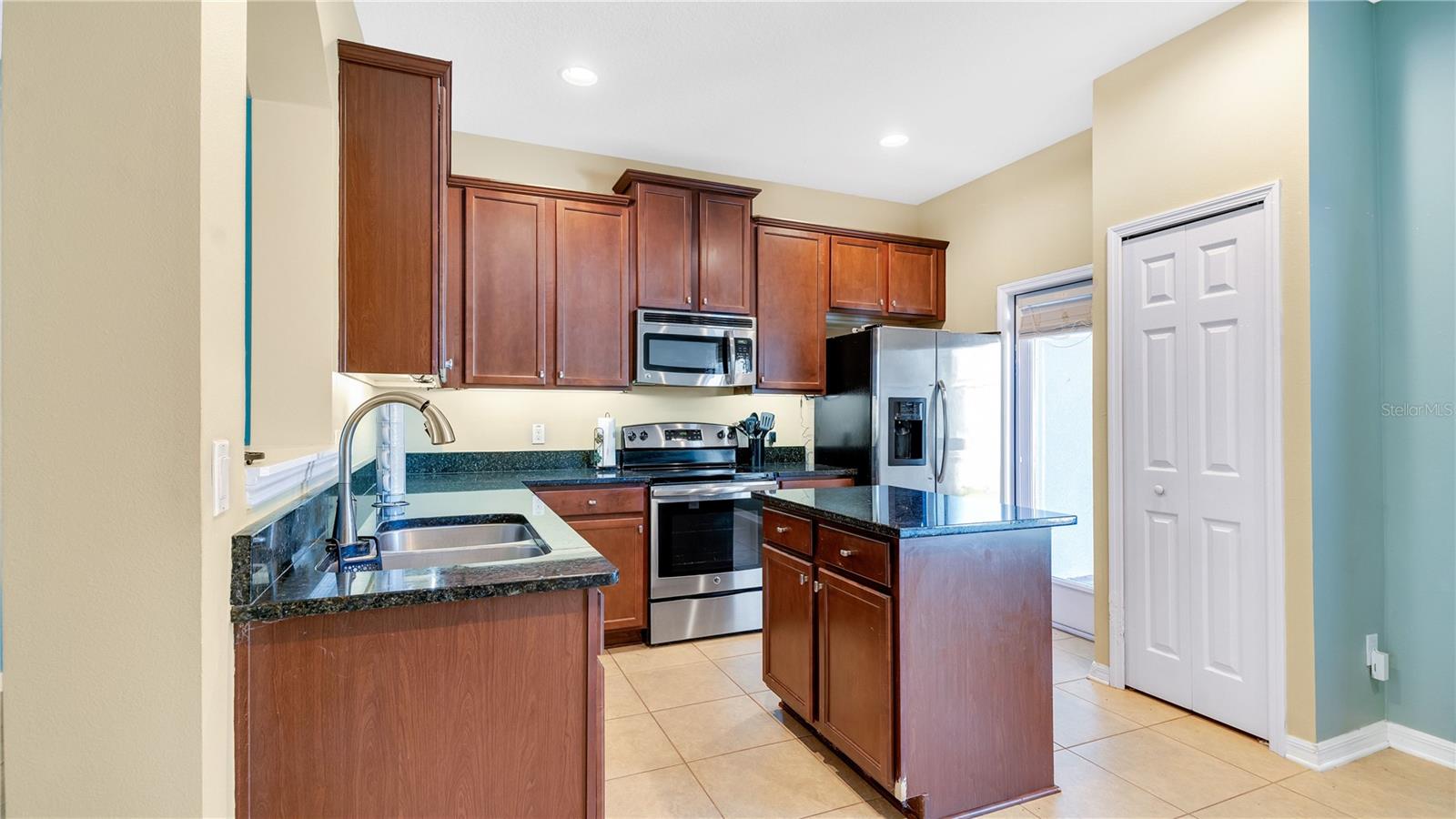 514 RAINBOW SPRINGS LOOP, GROVELAND, FL, 34736
