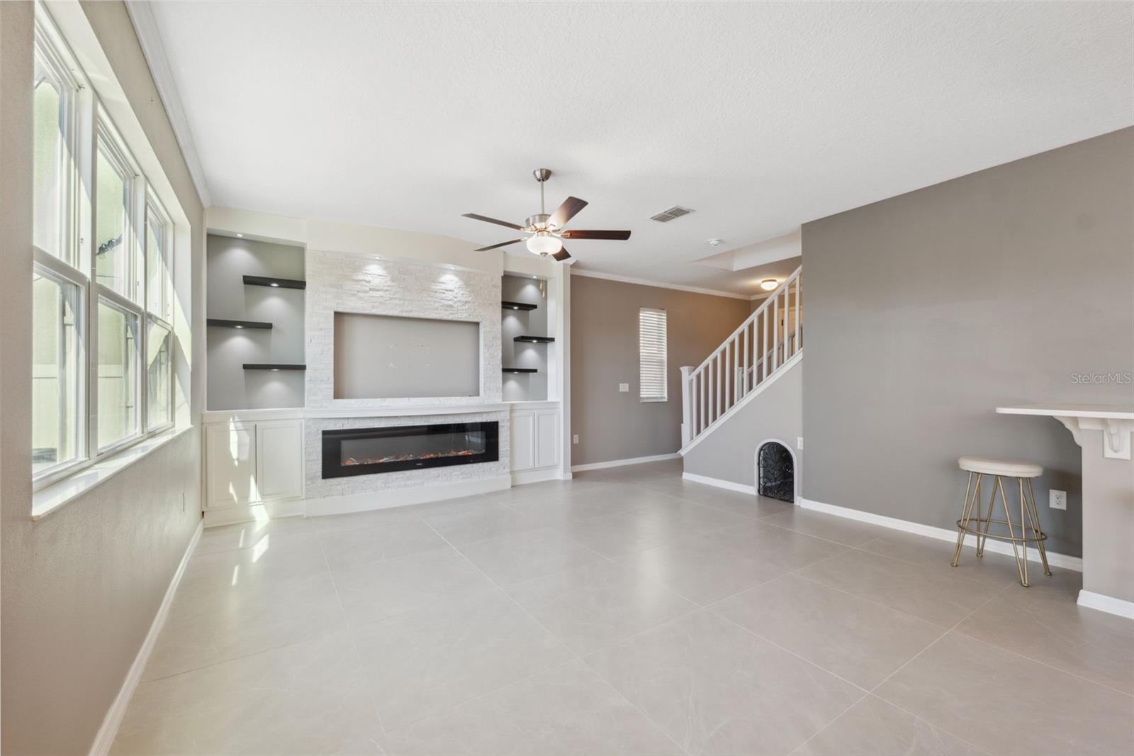 10721 SOUTHERN FOREST DR, RIVERVIEW, FL, 33578