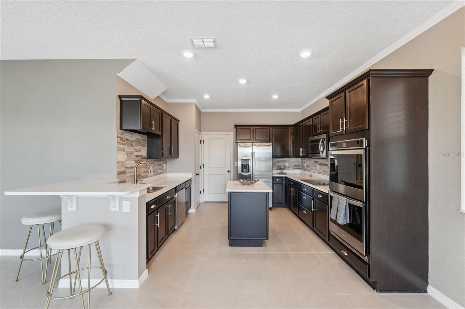 10721 SOUTHERN FOREST DR, RIVERVIEW, FL, 33578