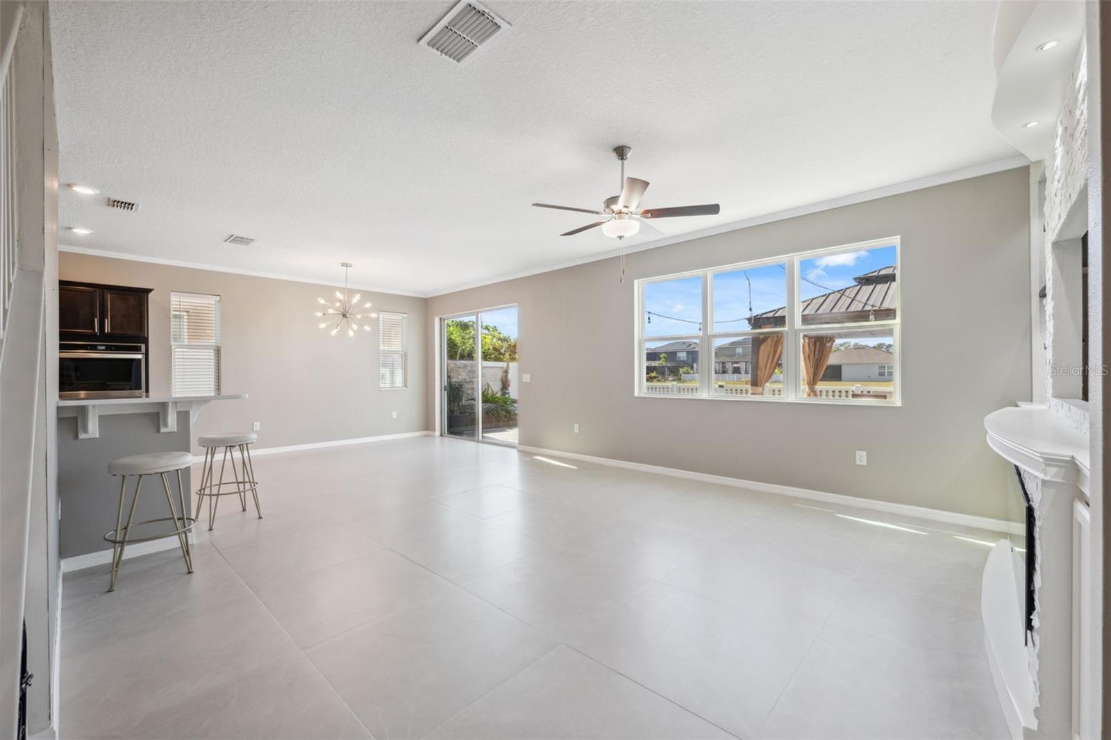 10721 SOUTHERN FOREST DR, RIVERVIEW, FL, 33578