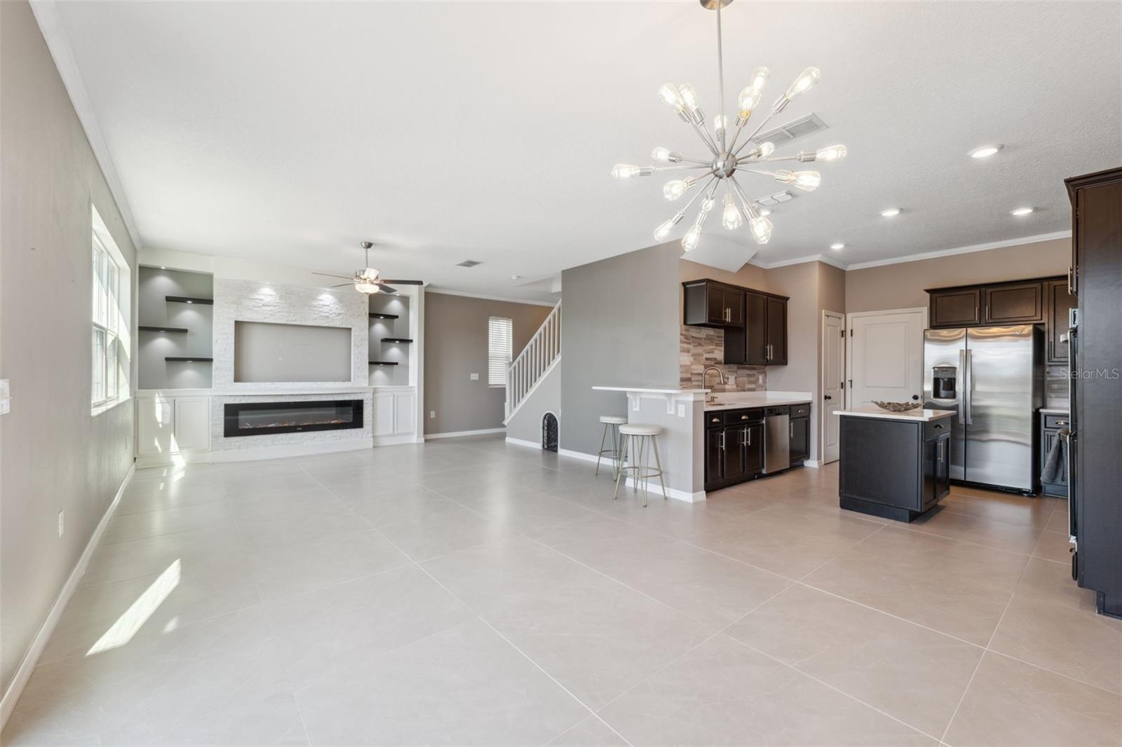 10721 SOUTHERN FOREST DR, RIVERVIEW, FL, 33578