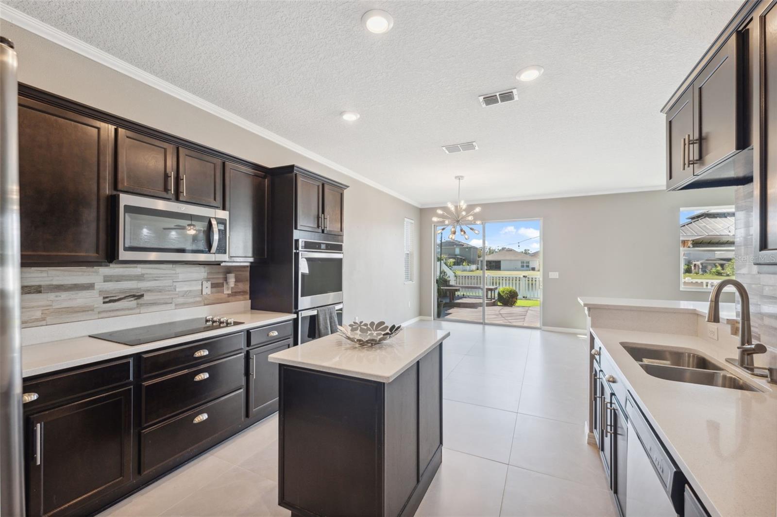 10721 SOUTHERN FOREST DR, RIVERVIEW, FL, 33578