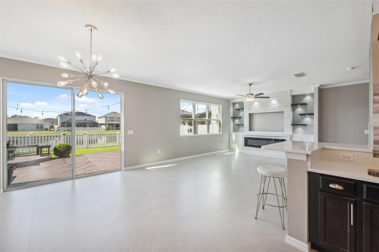 10721 SOUTHERN FOREST DR, RIVERVIEW, FL, 33578
