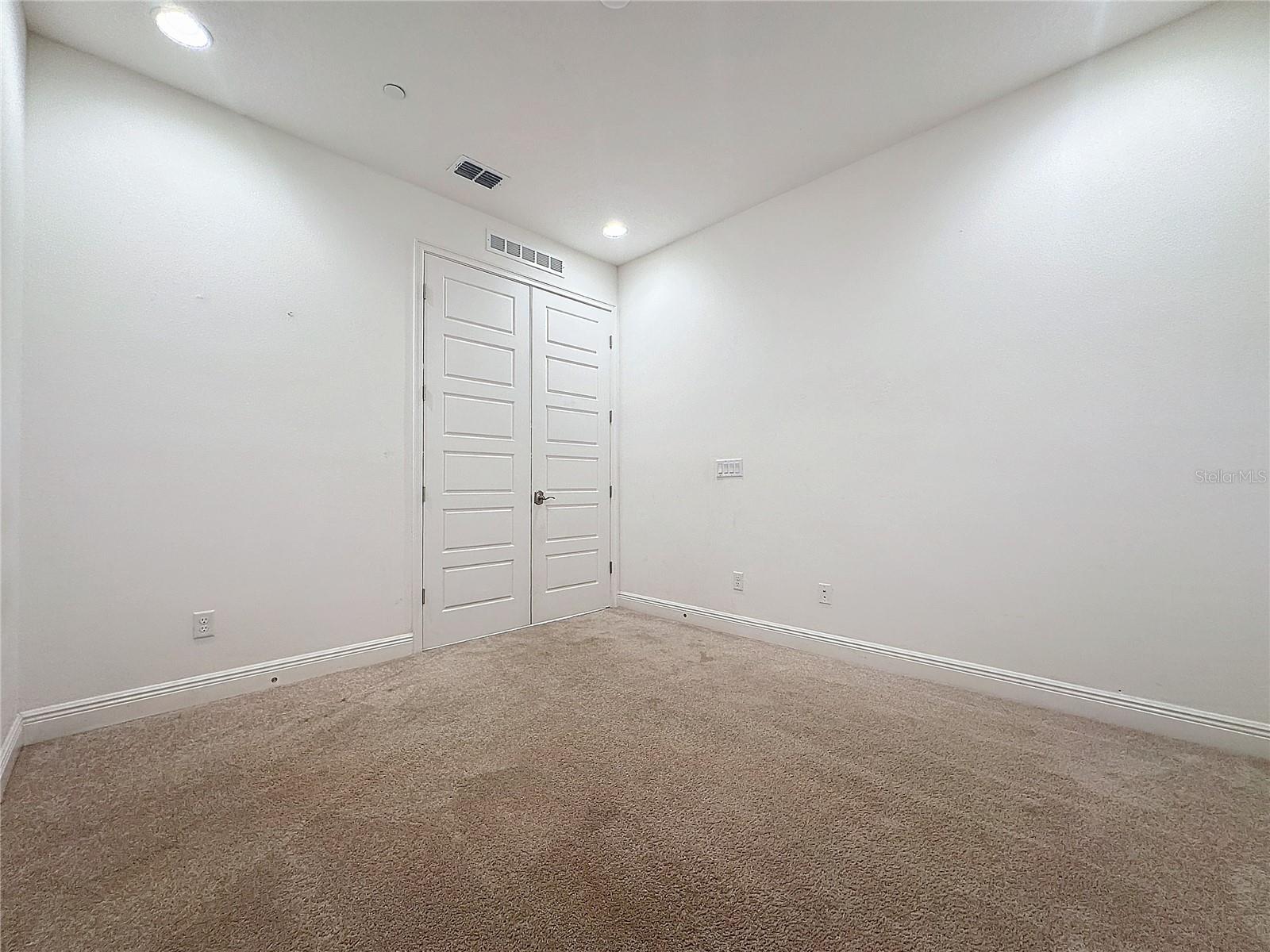 10090 SUNNIFA ALY, ORLANDO, FL, 32832