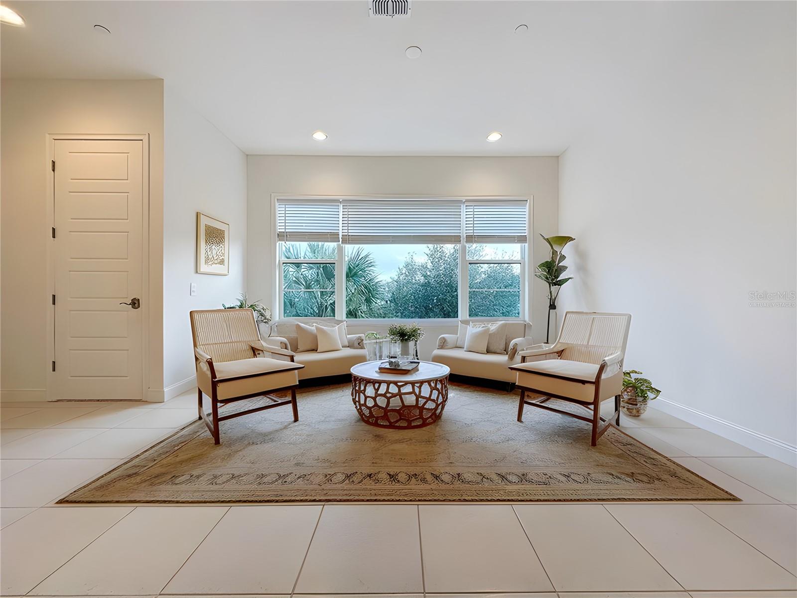 10090 SUNNIFA ALY, ORLANDO, FL, 32832