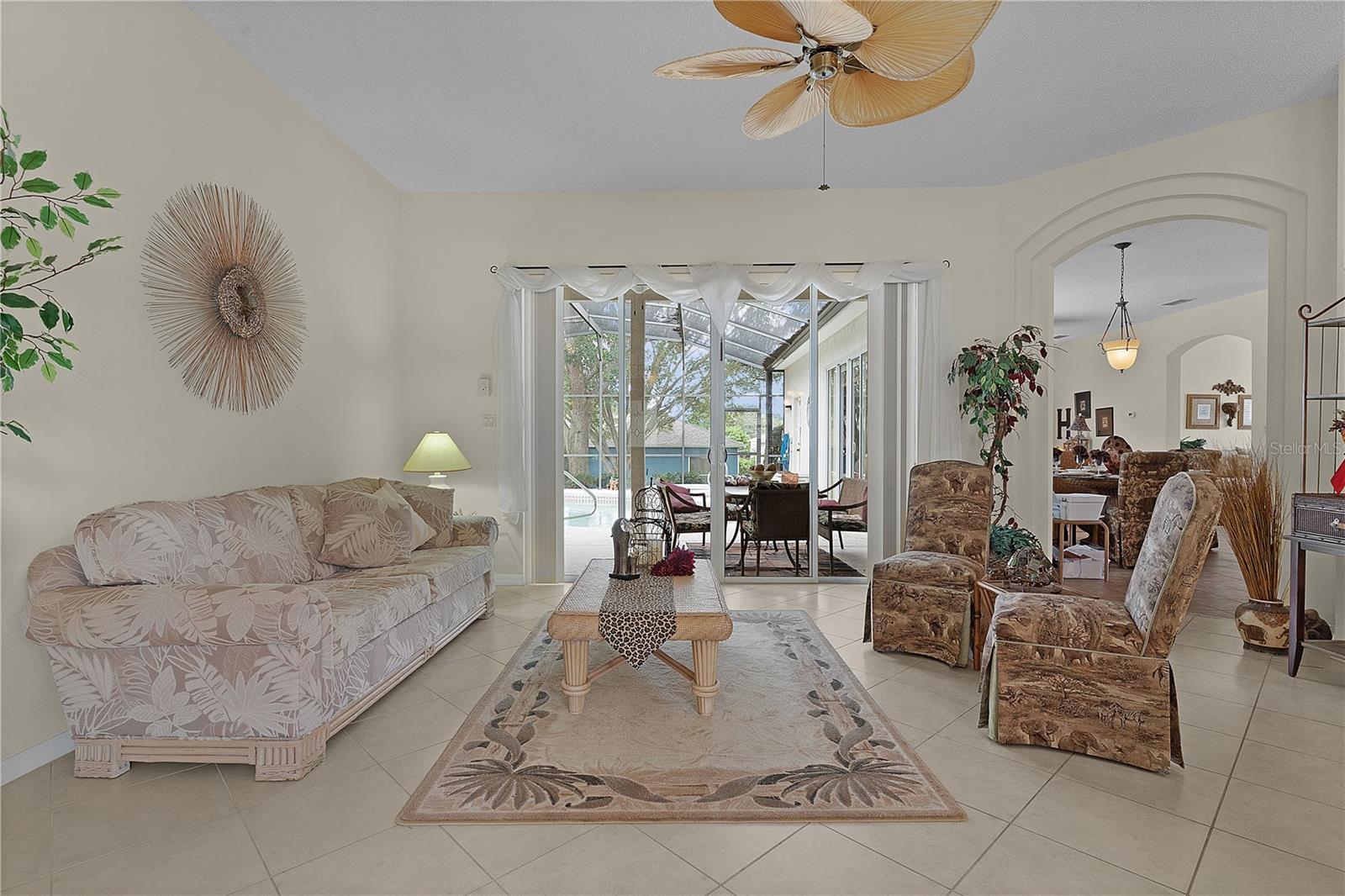 4912 SAWGRASS LAKE CIR, LEESBURG, FL, 34748
