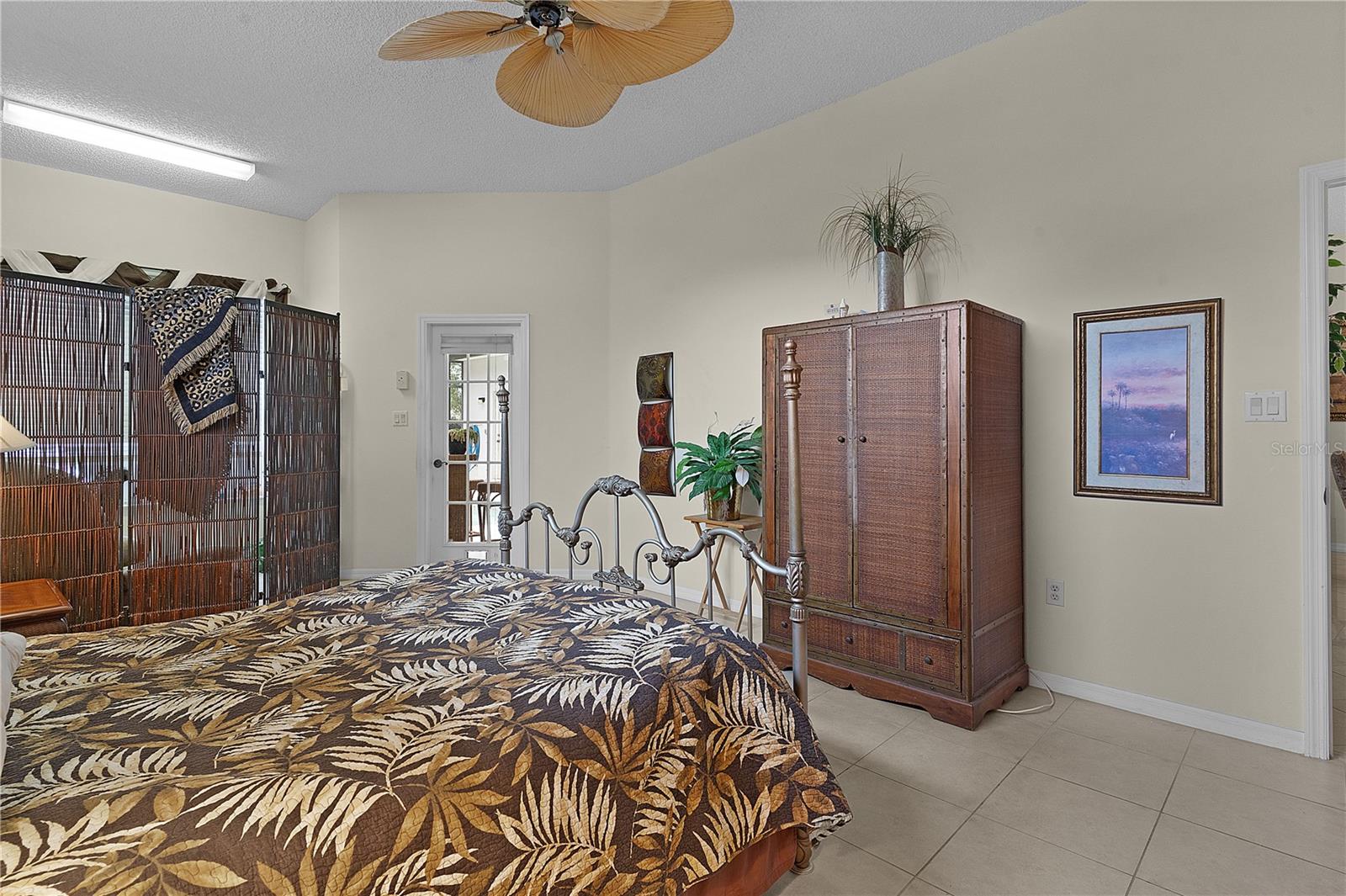 4912 SAWGRASS LAKE CIR, LEESBURG, FL, 34748